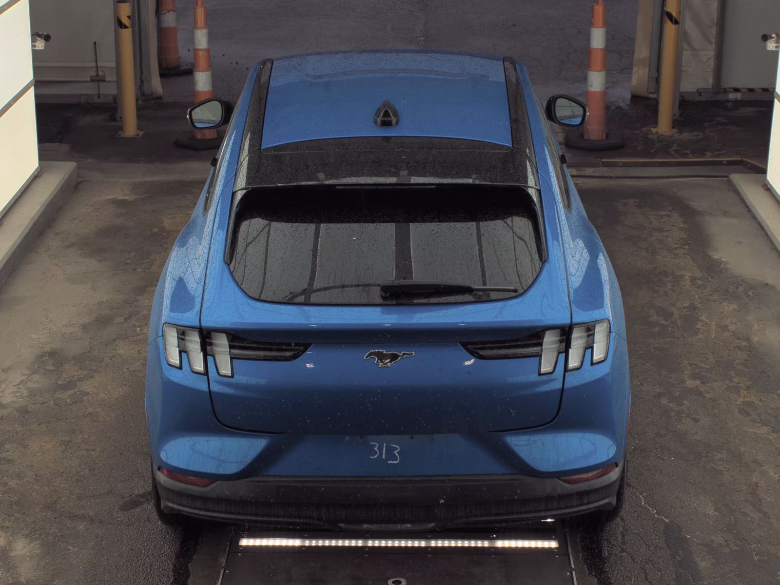 FORD MUSTANG MACH-E - 7