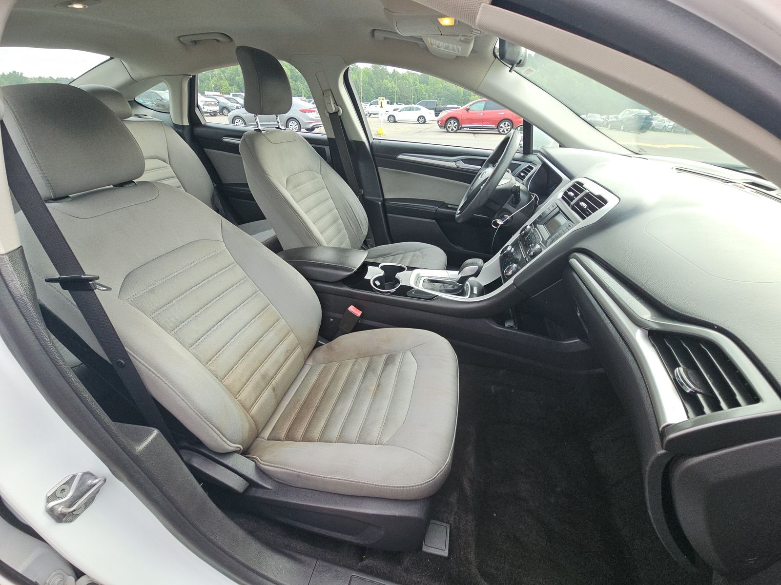 FORD FUSION - 9