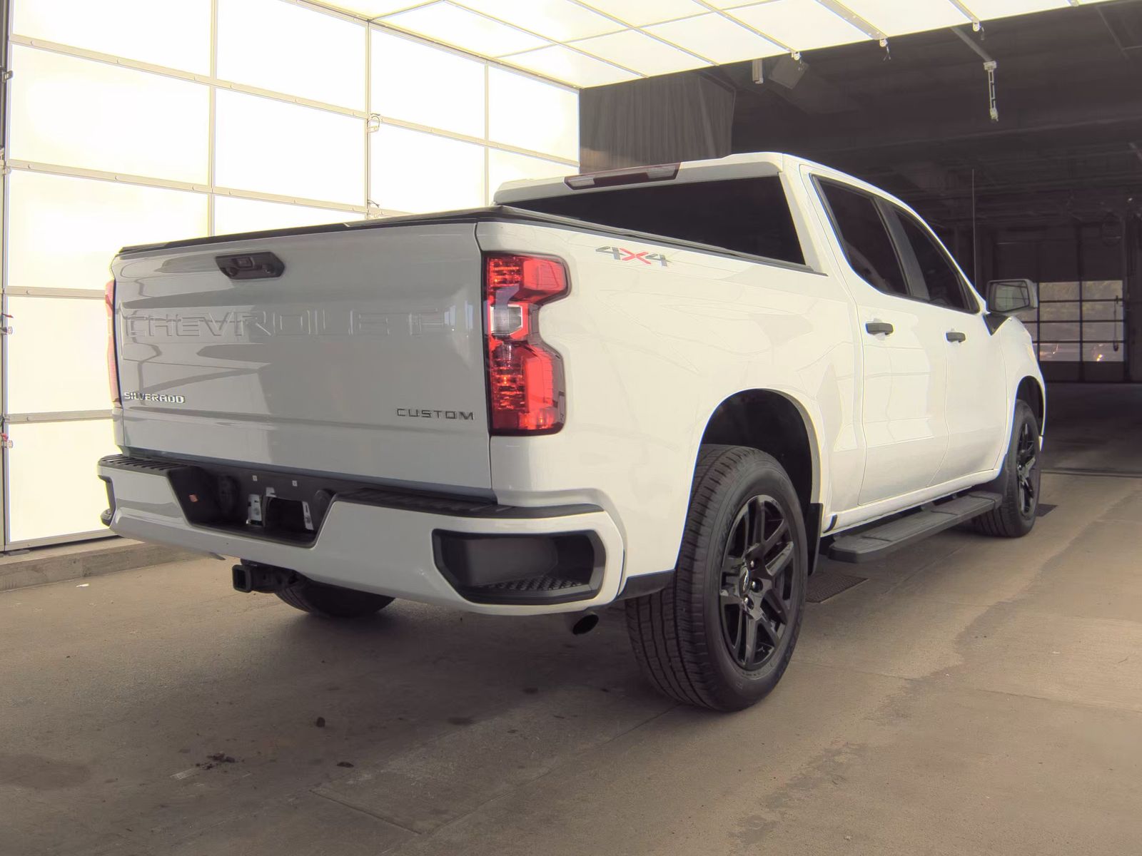 2023 Chevrolet Silverado 1500 Custom AWD