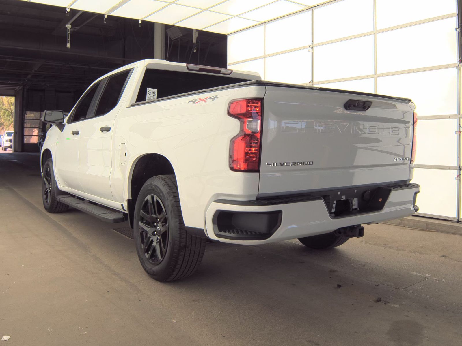 2023 Chevrolet Silverado 1500 Custom AWD