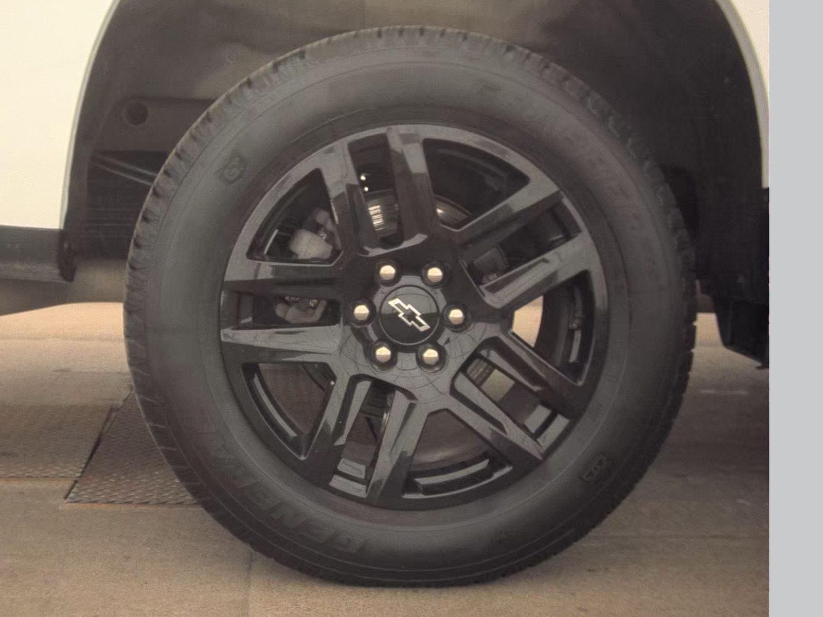2023 Chevrolet Silverado 1500 Custom AWD