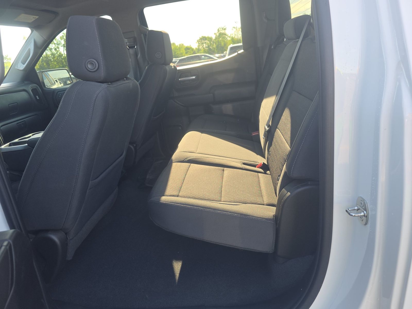 2023 Chevrolet Silverado 1500 Custom AWD