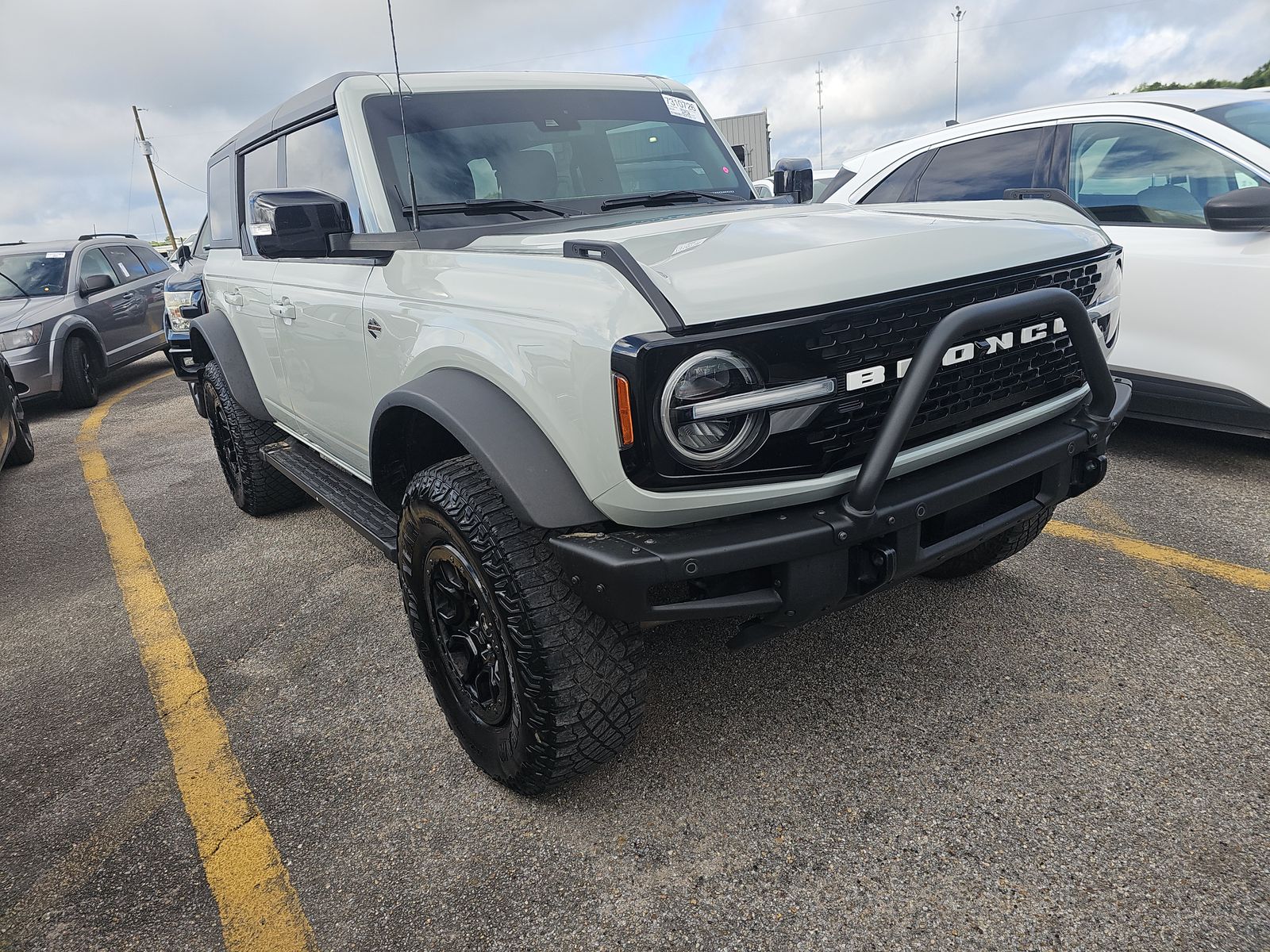 FORD BRONCO - 4