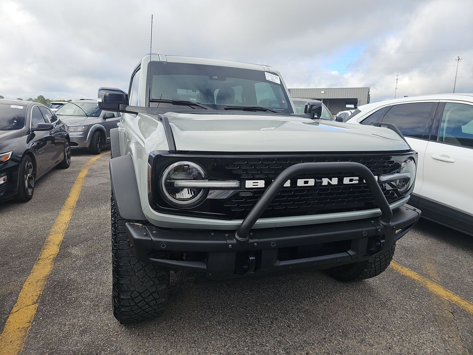 FORD BRONCO - 3
