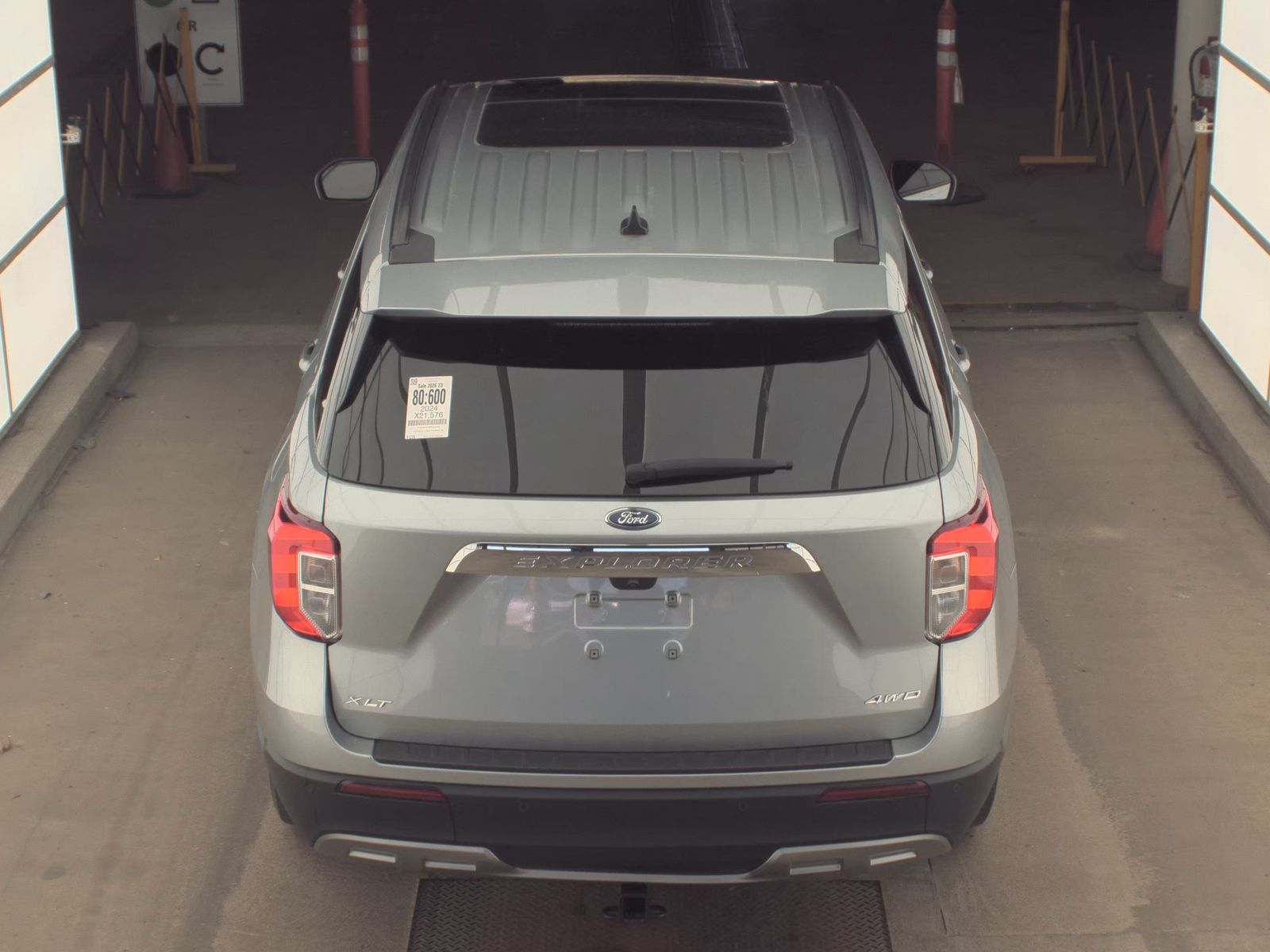 FORD EXPLORER - 7