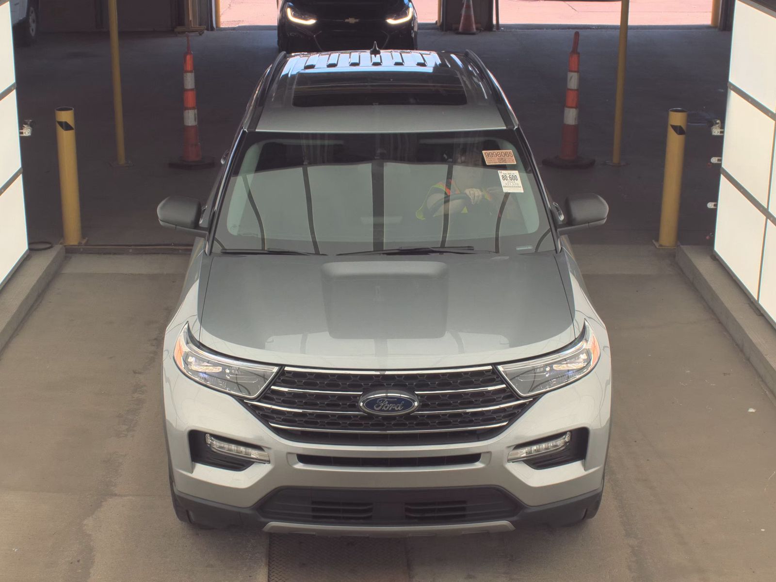 FORD EXPLORER - 3