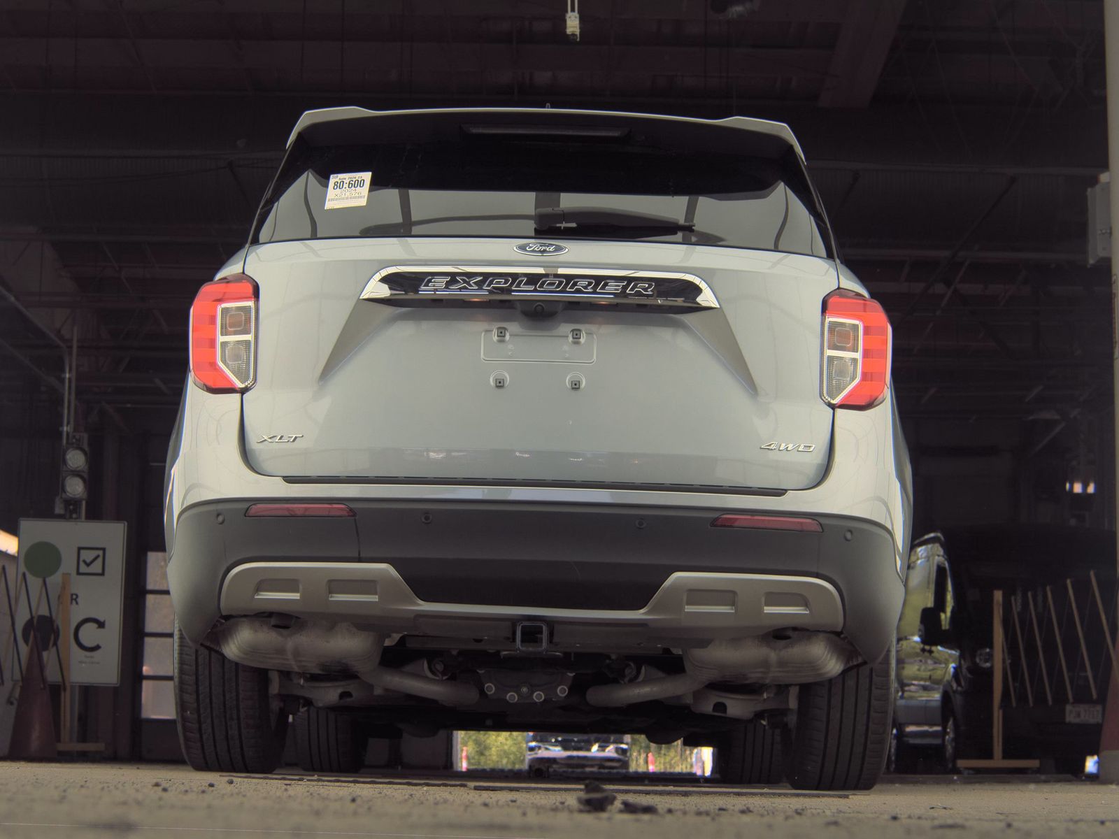 FORD EXPLORER - 8