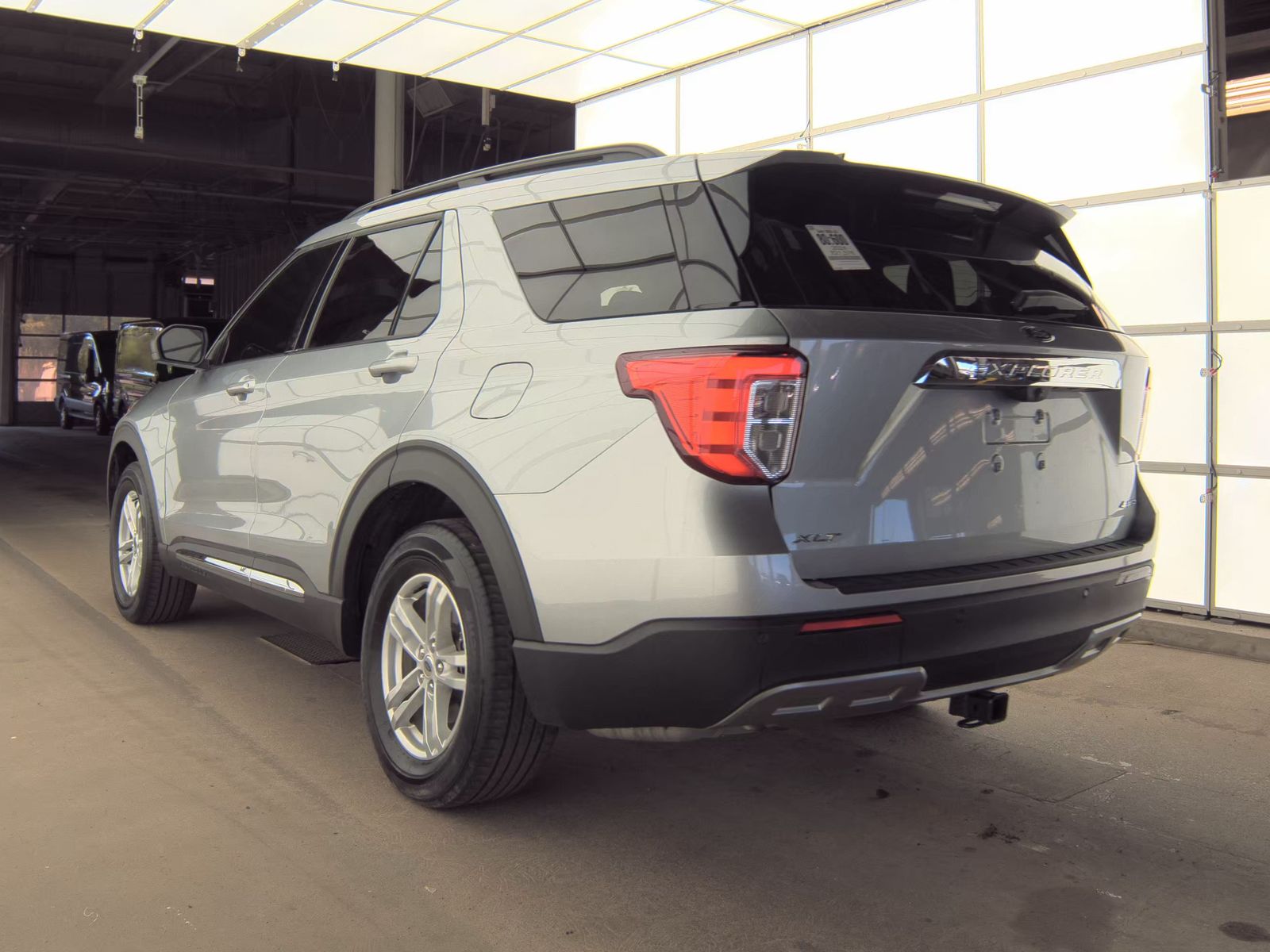 FORD EXPLORER - 9