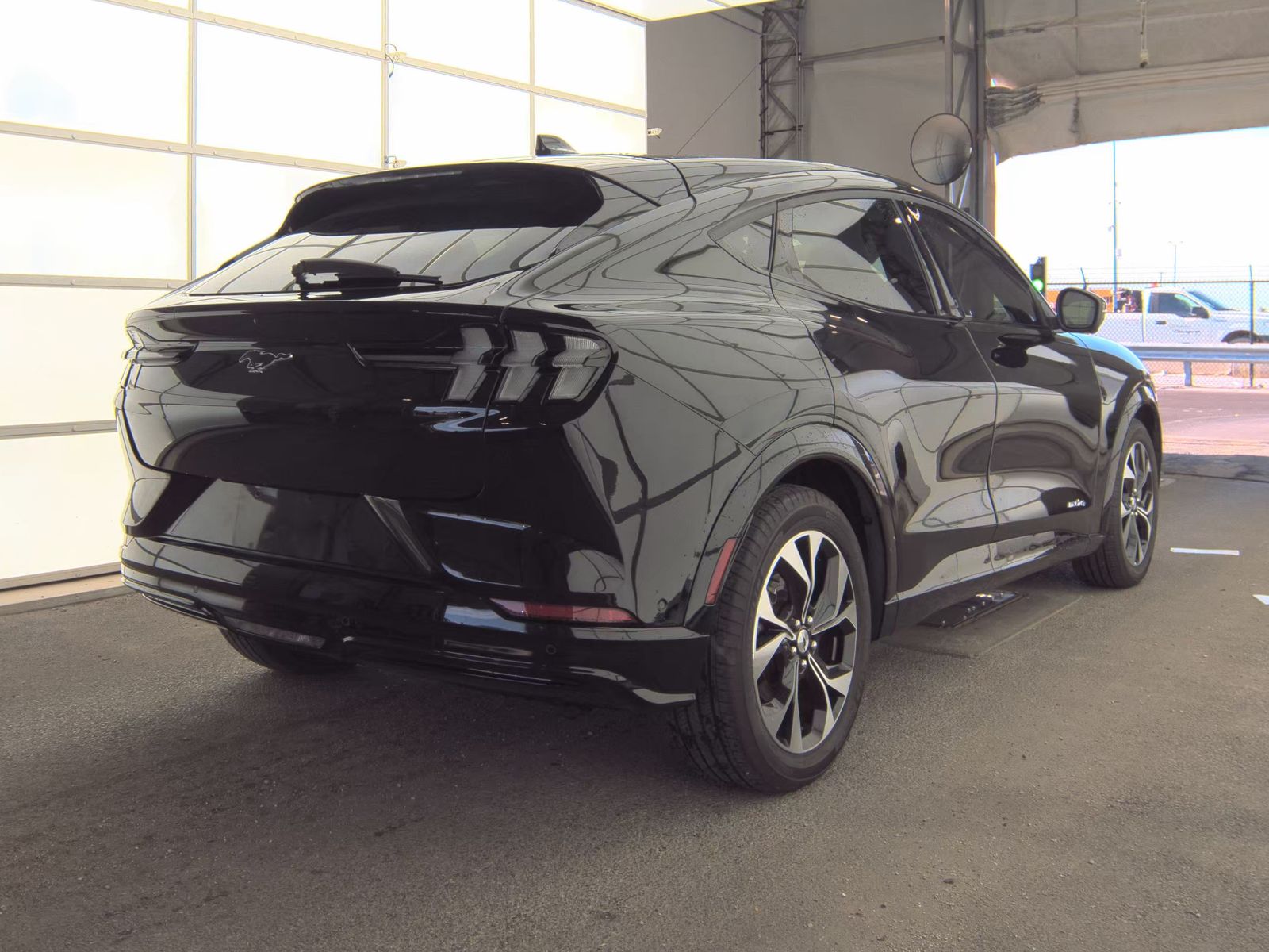 FORD MUSTANG MACH-E - 6