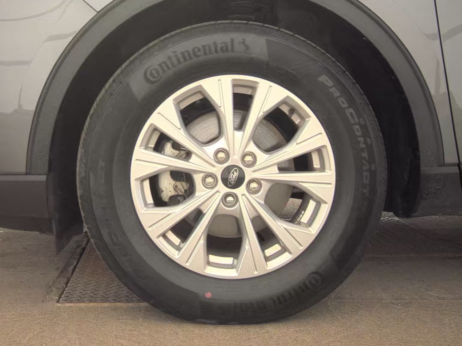 FORD ESCAPE - 10