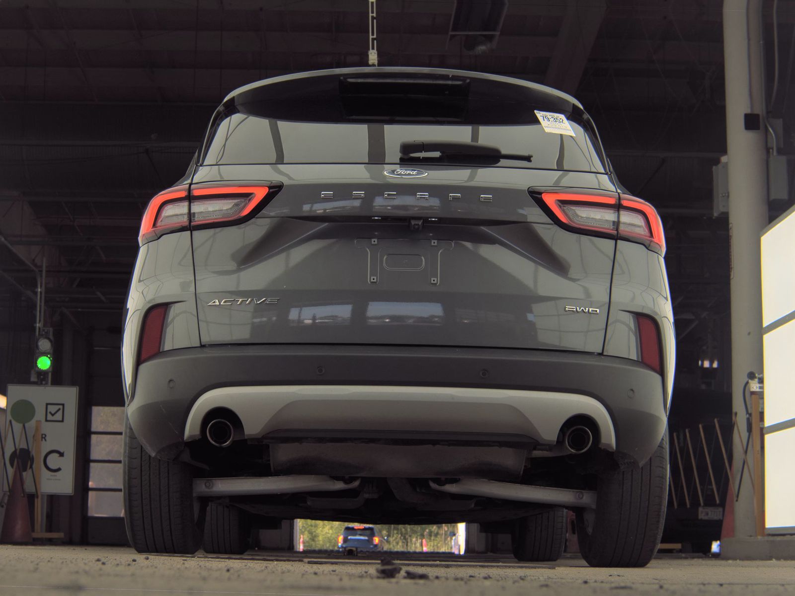 FORD ESCAPE - 8