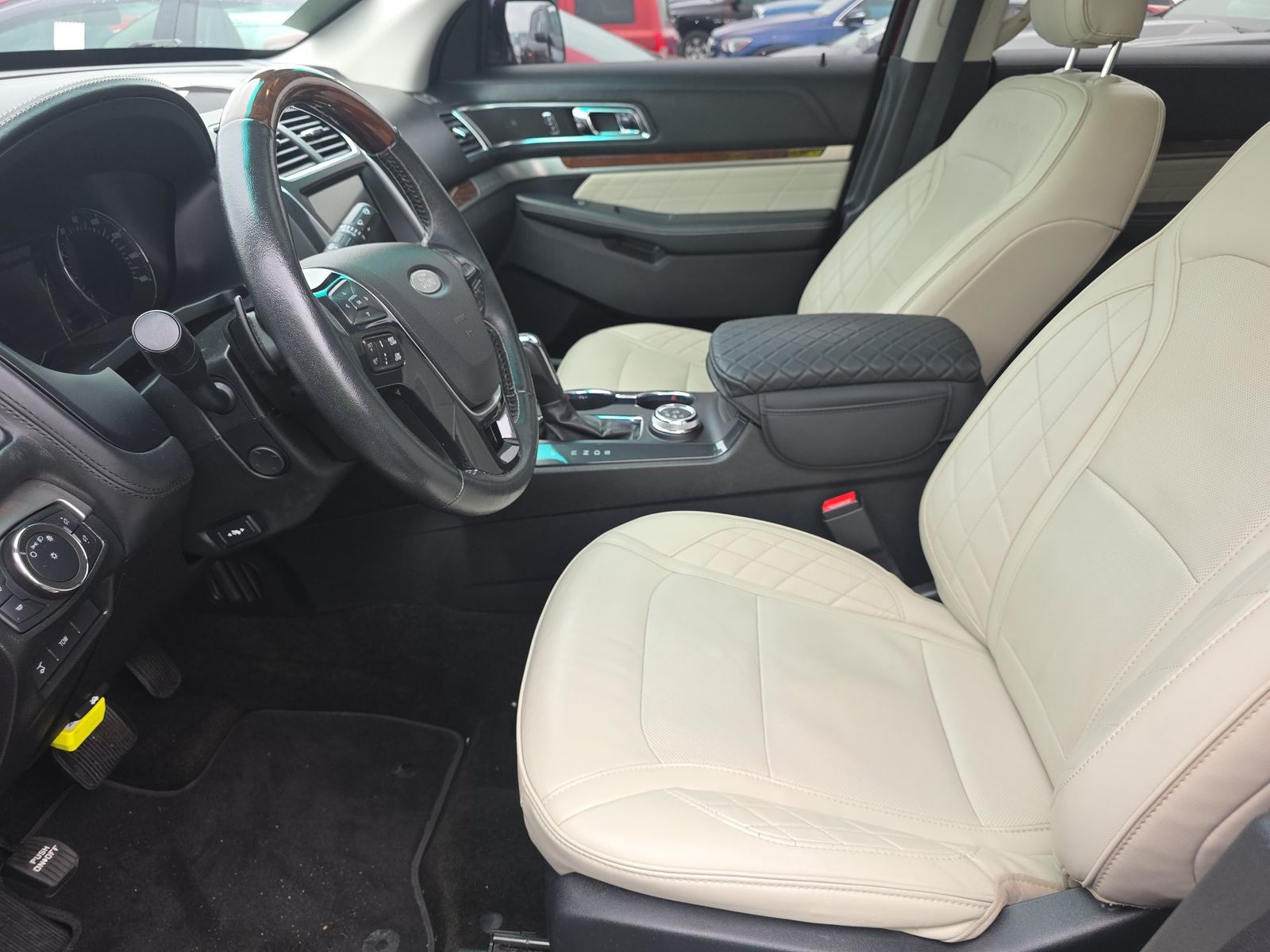 FORD EXPLORER - 8