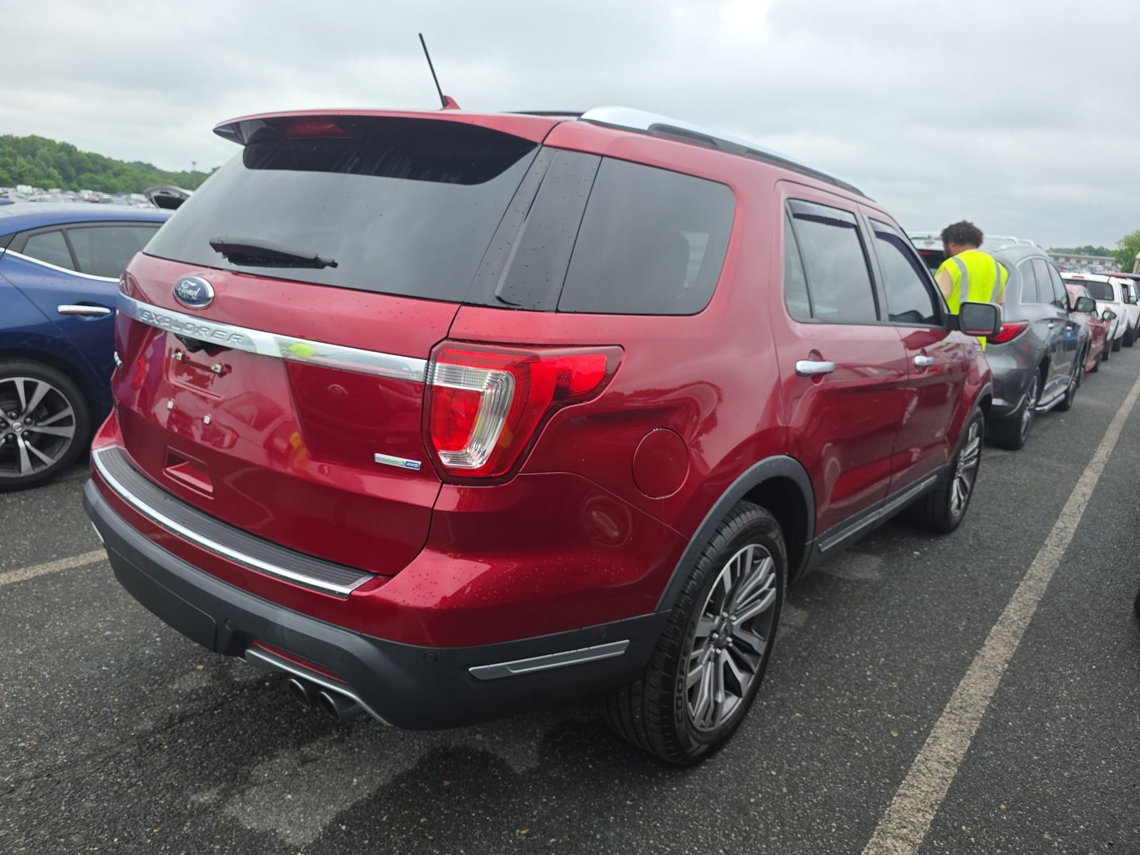 FORD EXPLORER - 5