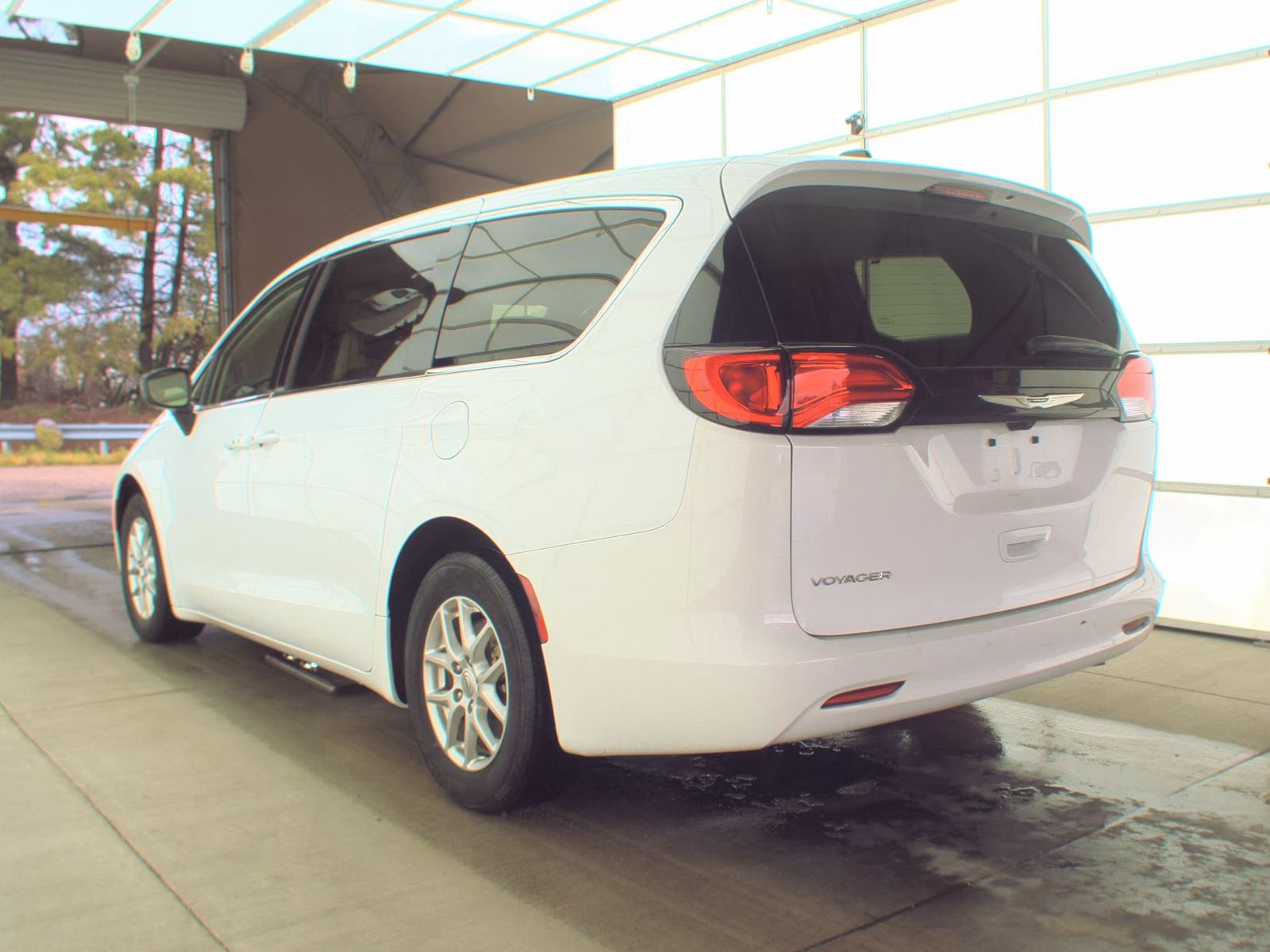CHRYSLER VOYAGER - 9
