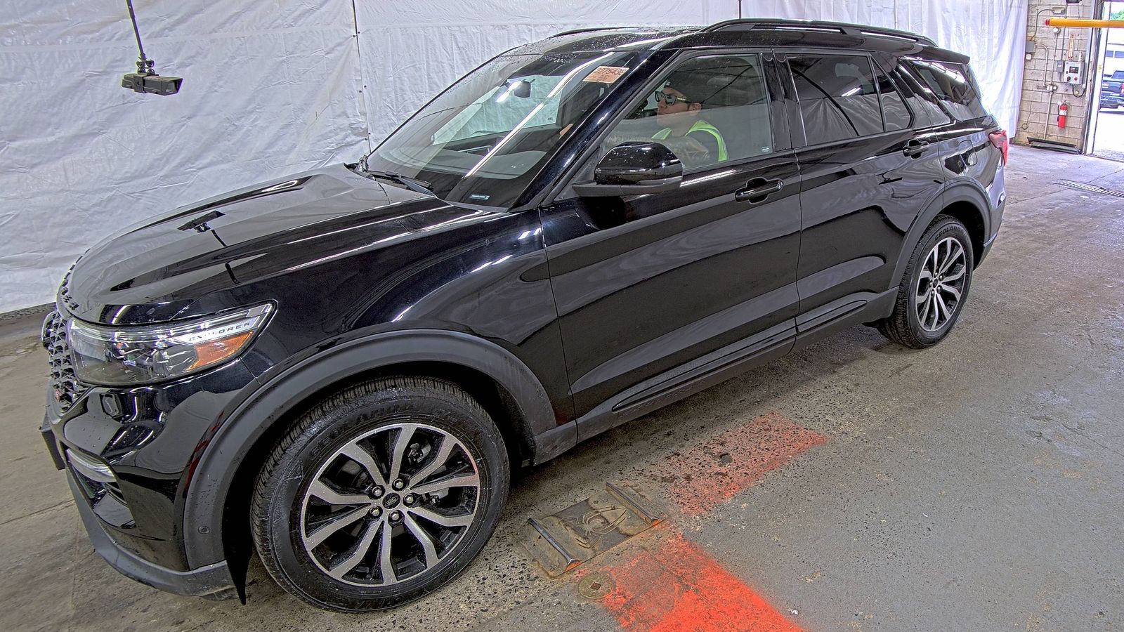 FORD EXPLORER - 1