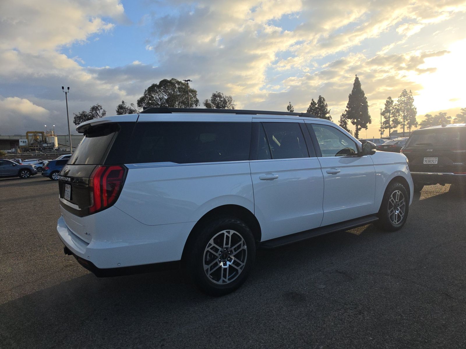 FORD EXPEDITION MAX - 5
