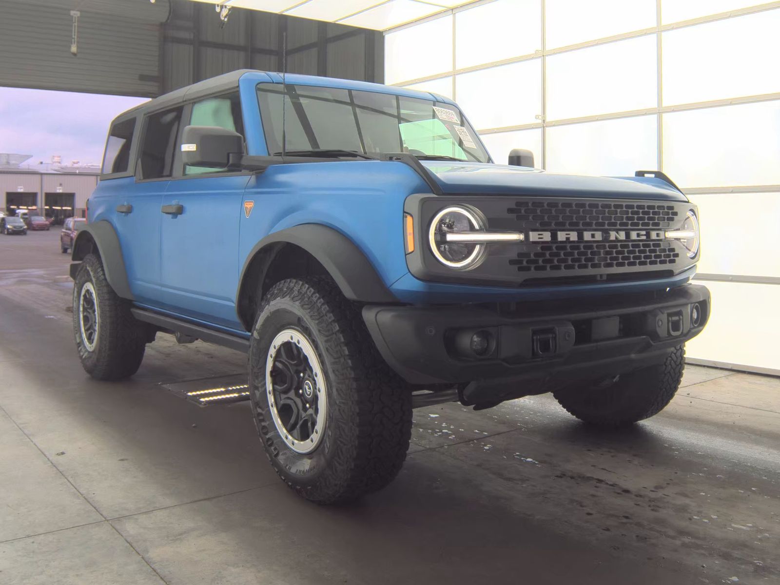 FORD BRONCO - 5