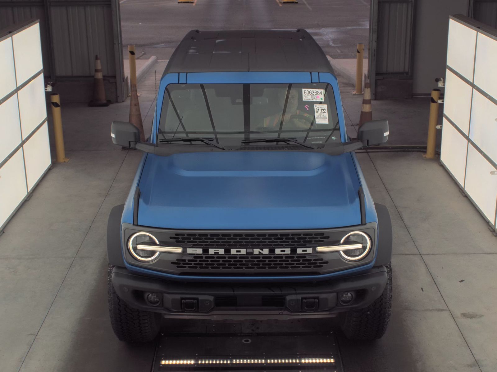FORD BRONCO - 3