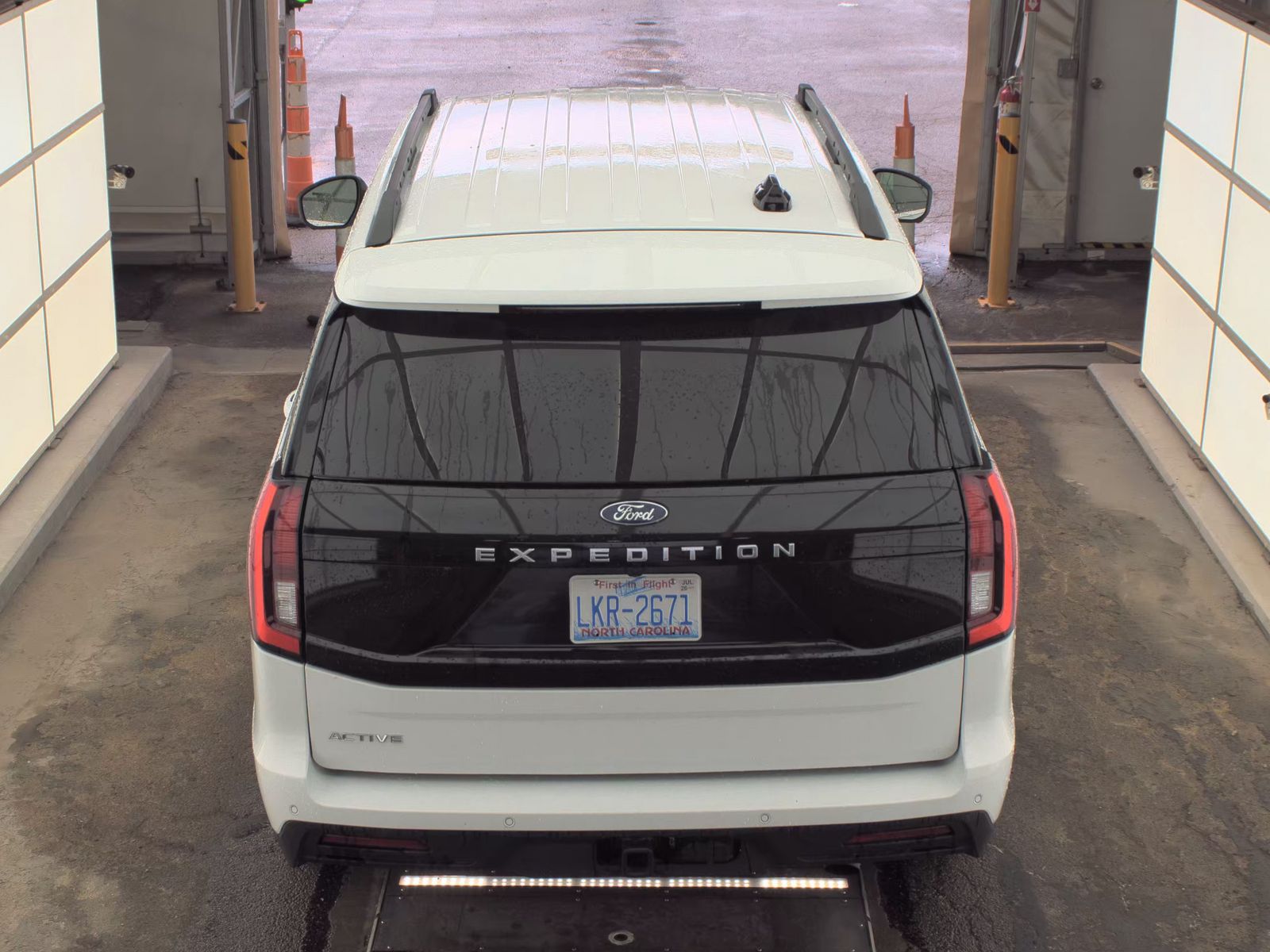 FORD EXPEDITION - 7