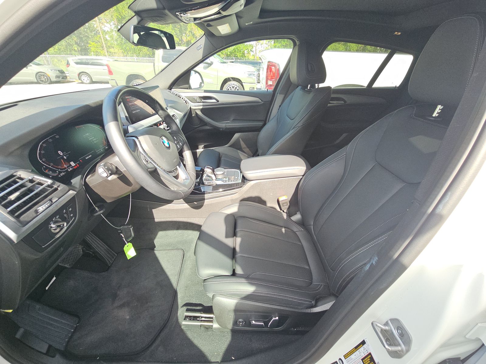 2025 BMW X4 xDrive30i AWD