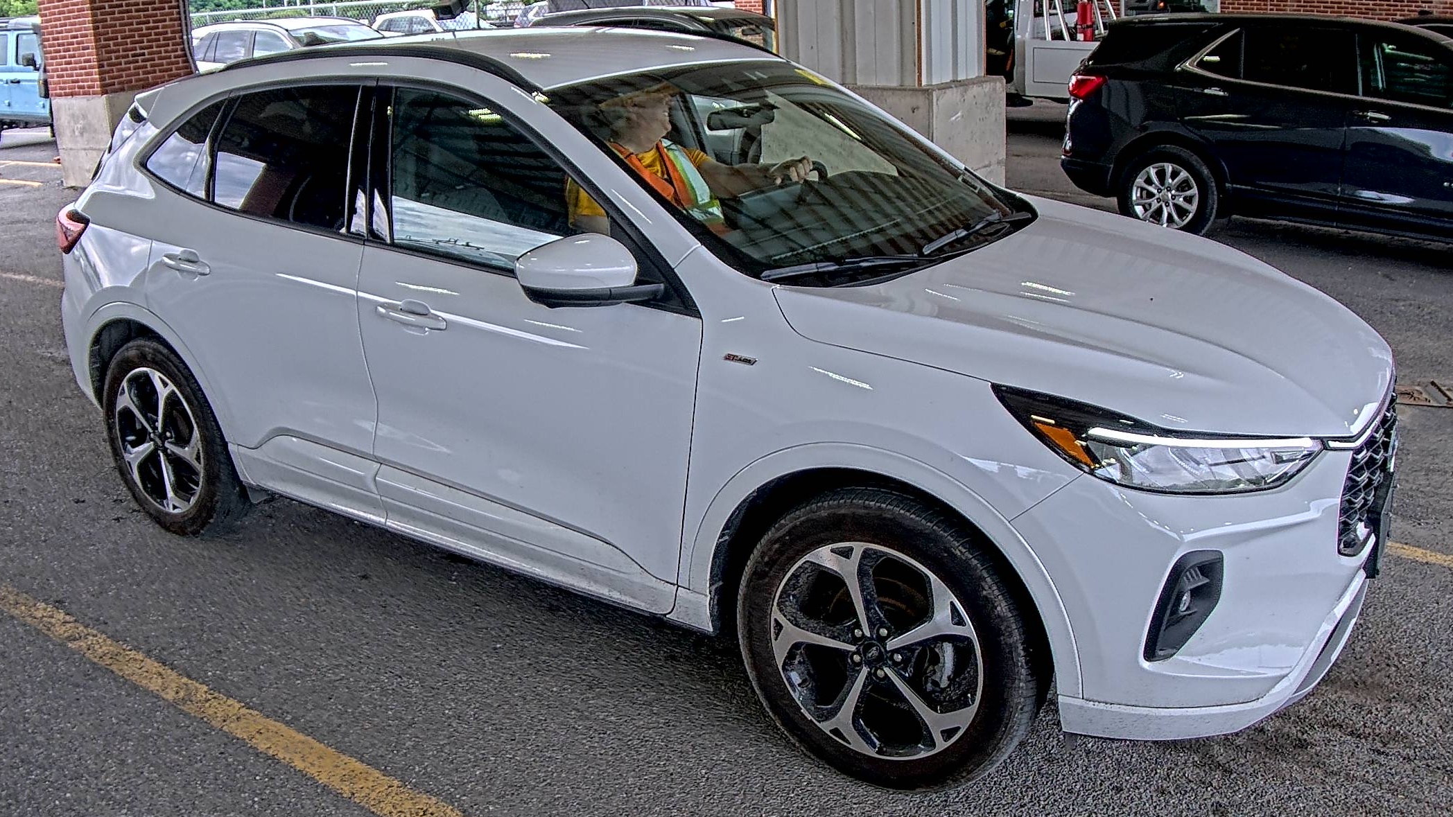 FORD ESCAPE - 4
