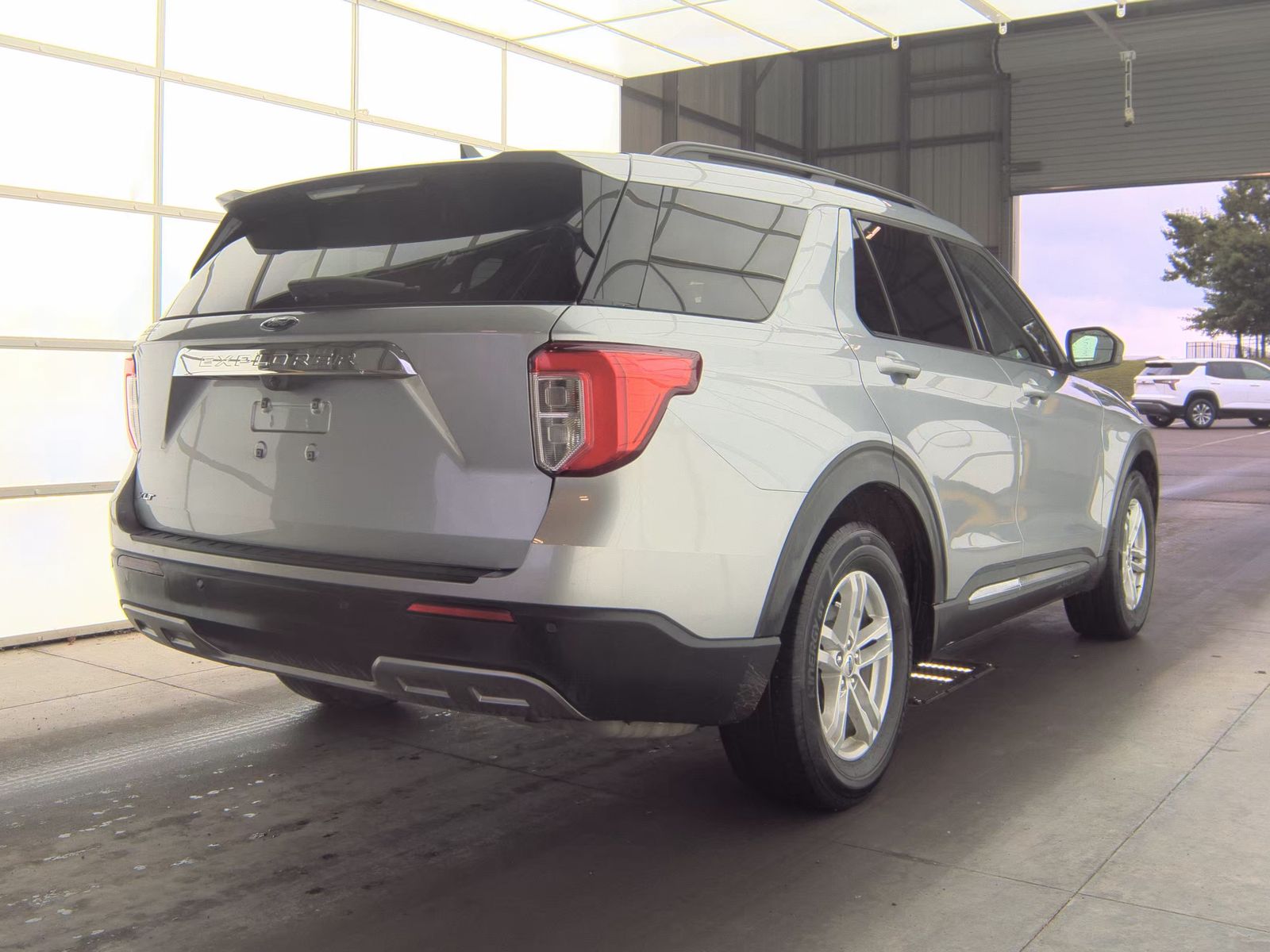 FORD EXPLORER - 6