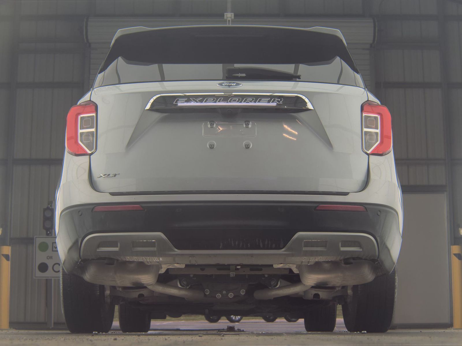 FORD EXPLORER - 8
