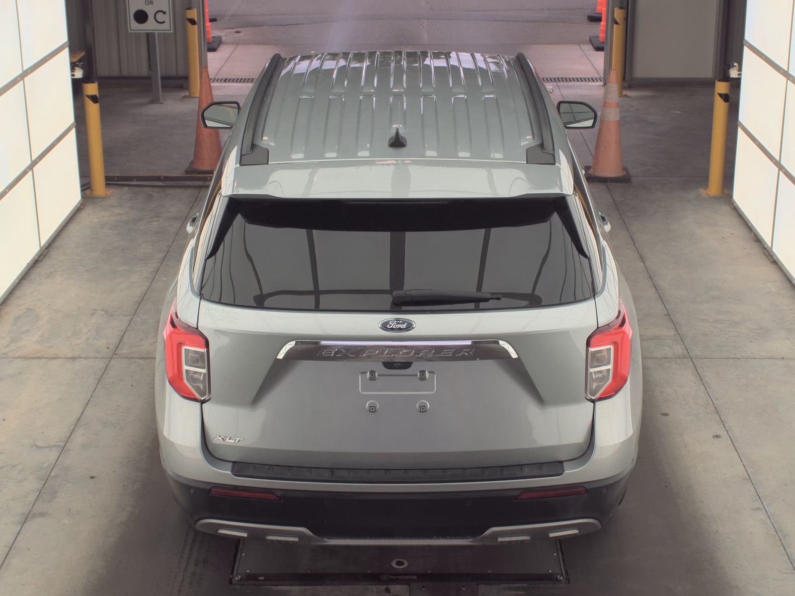 FORD EXPLORER - 7