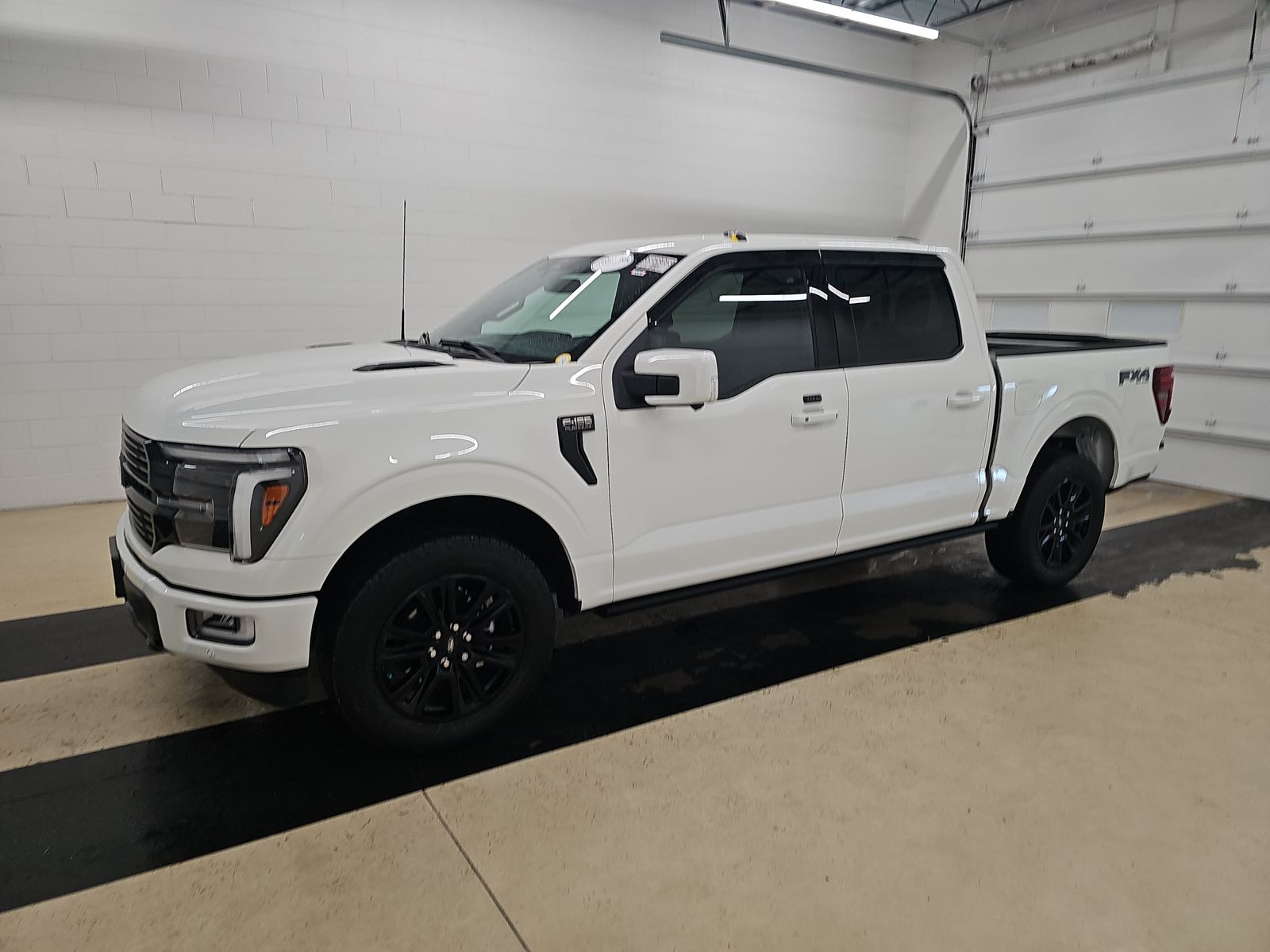 2025 Ford F-150 Platinum 4x4 SuperCrew 5-1/2 Box's photo