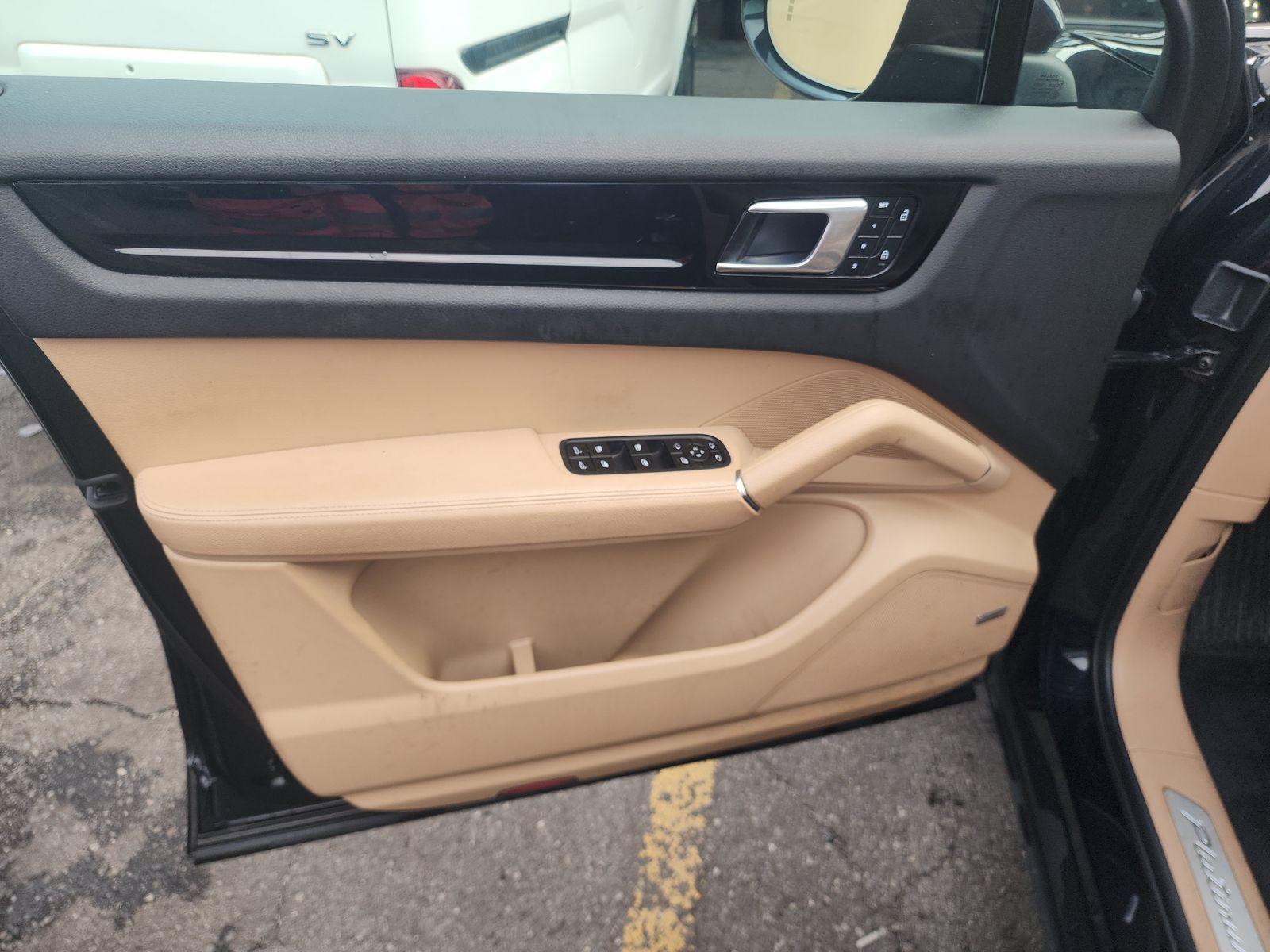 PORSCHE CAYENNE - 10