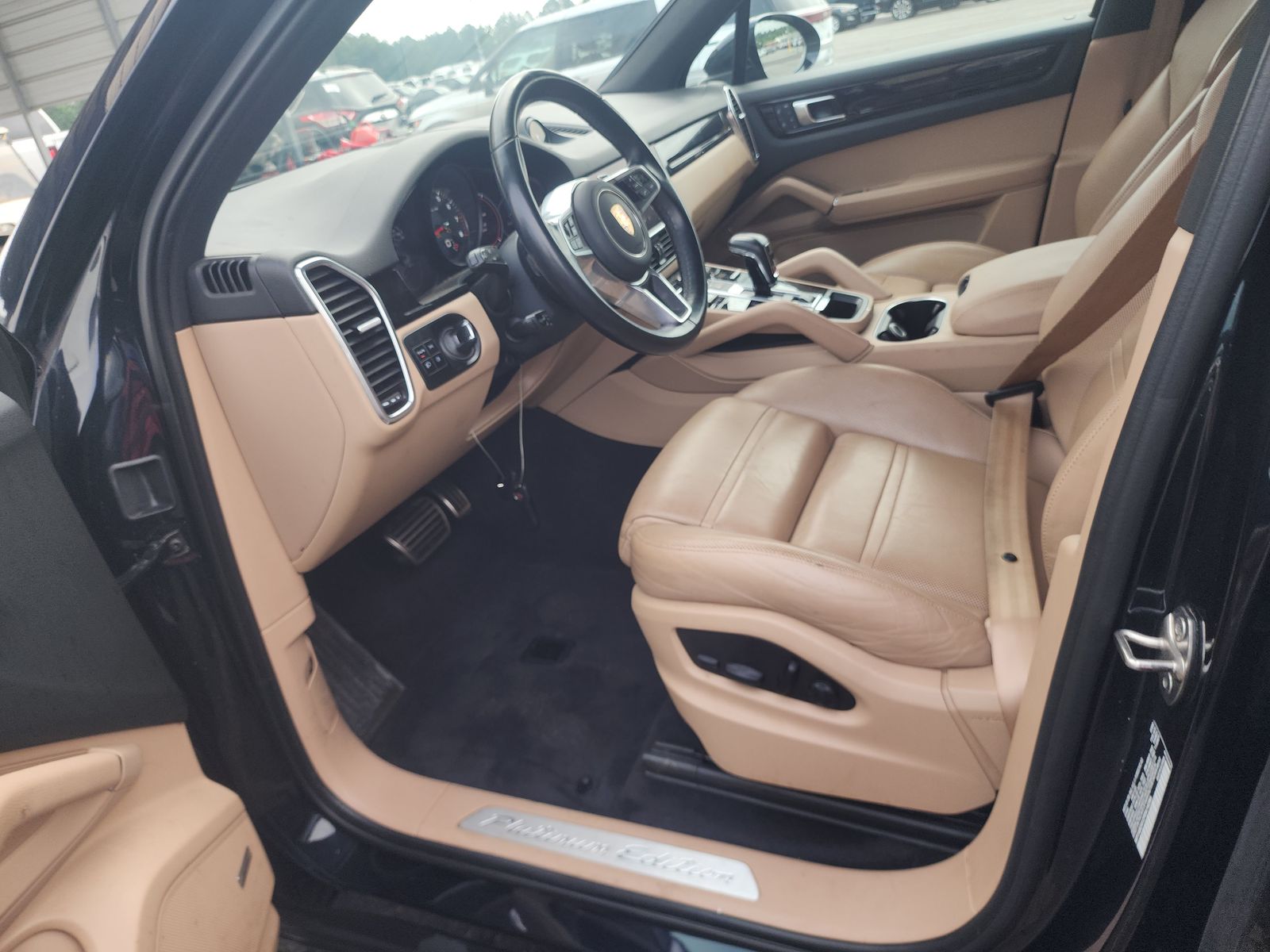 PORSCHE CAYENNE - 8