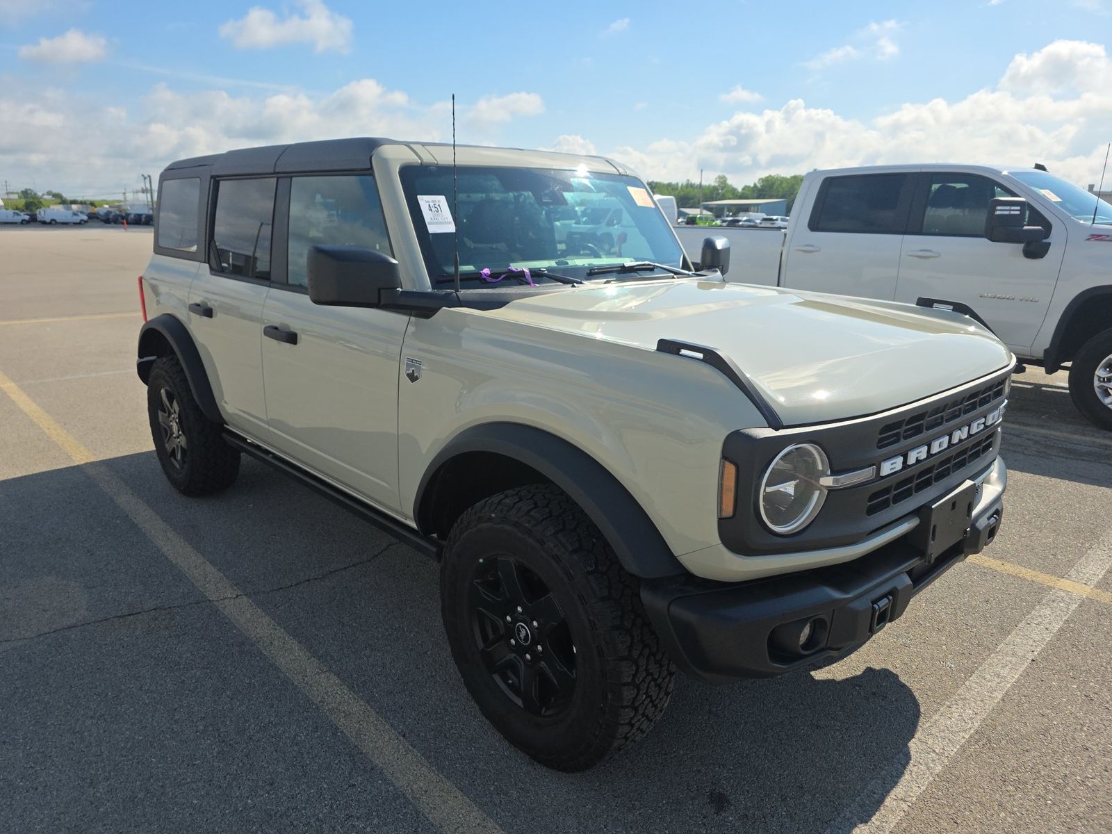 FORD BRONCO - 4