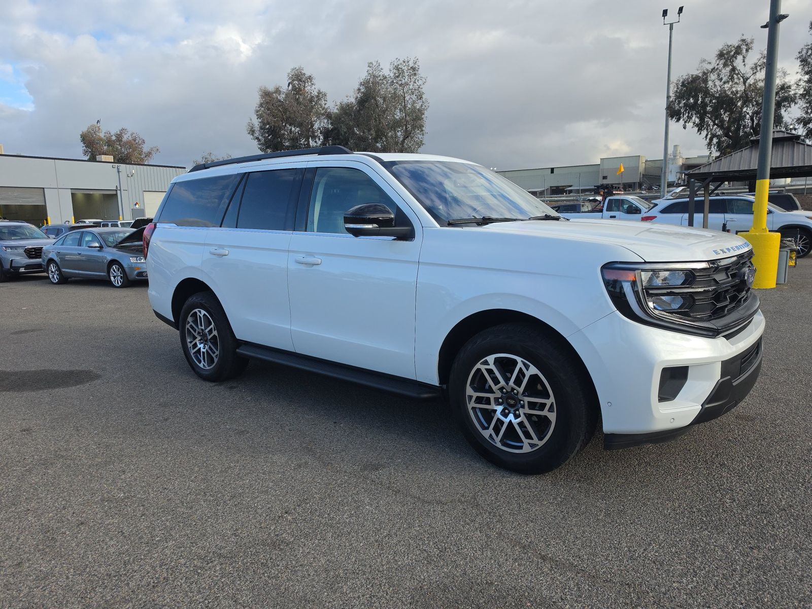 FORD EXPEDITION - 4