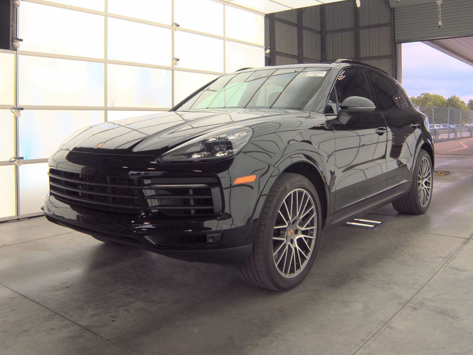 PORSCHE CAYENNE - 1