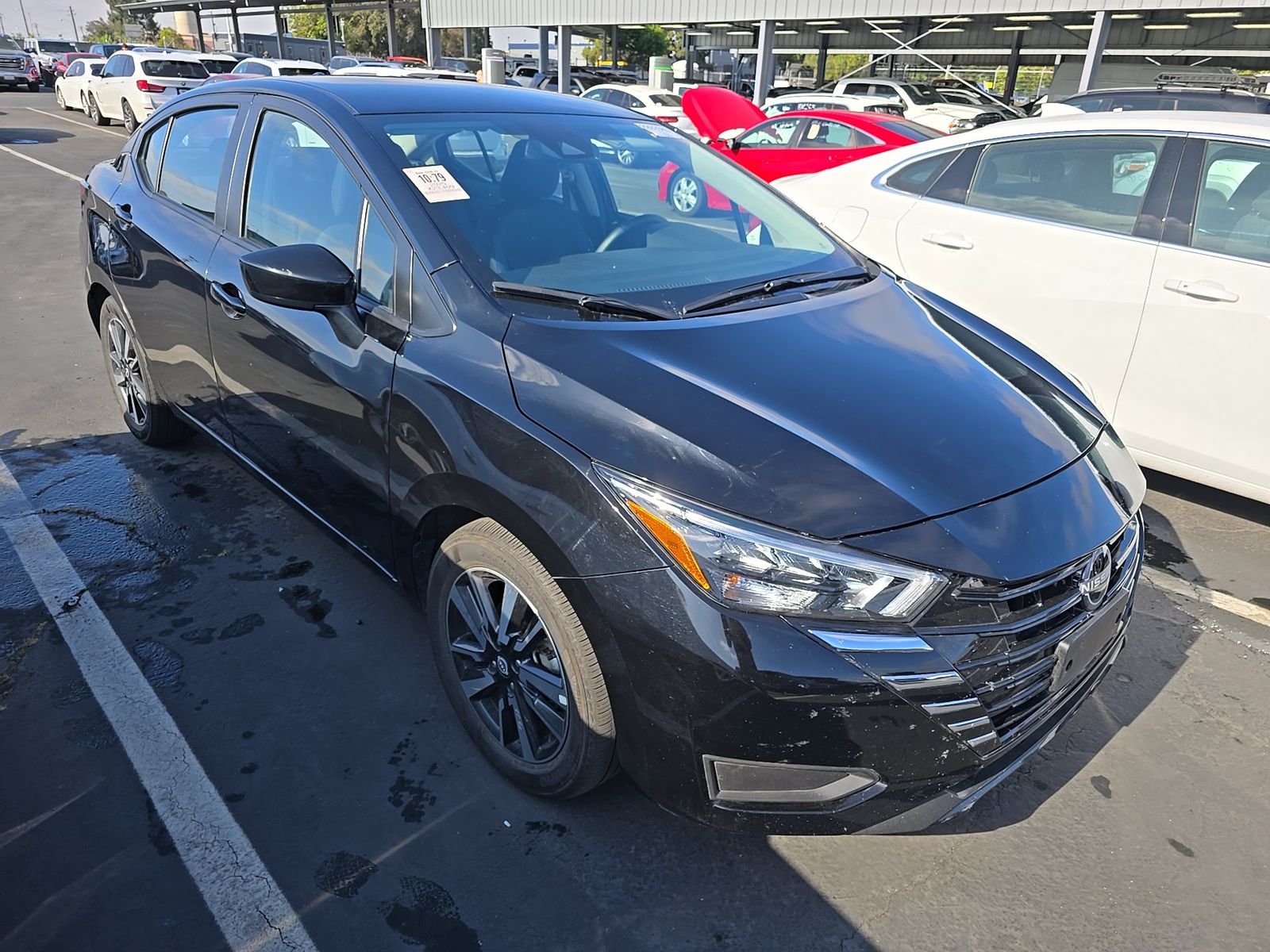 NISSAN VERSA - 4