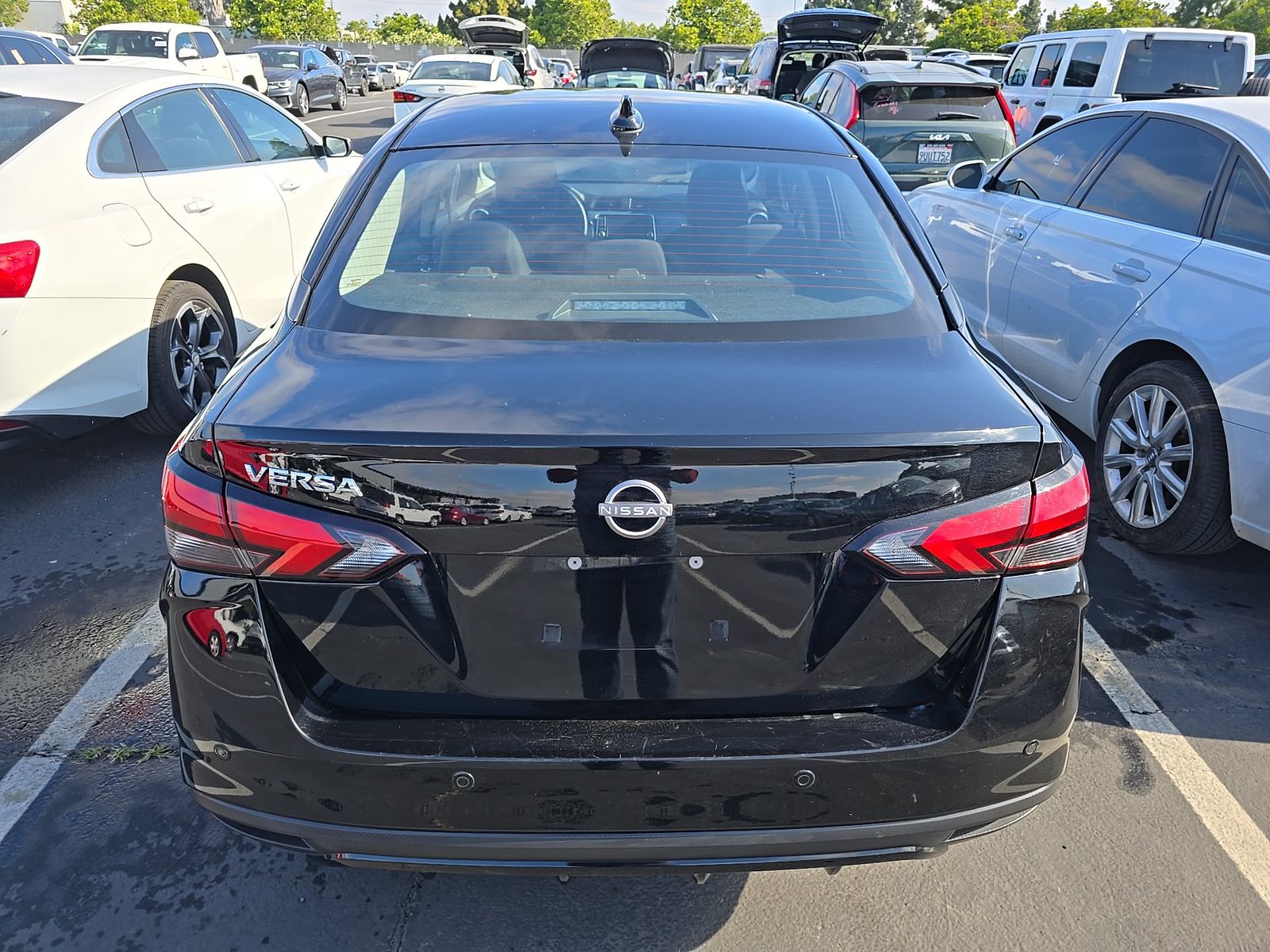 NISSAN VERSA - 6