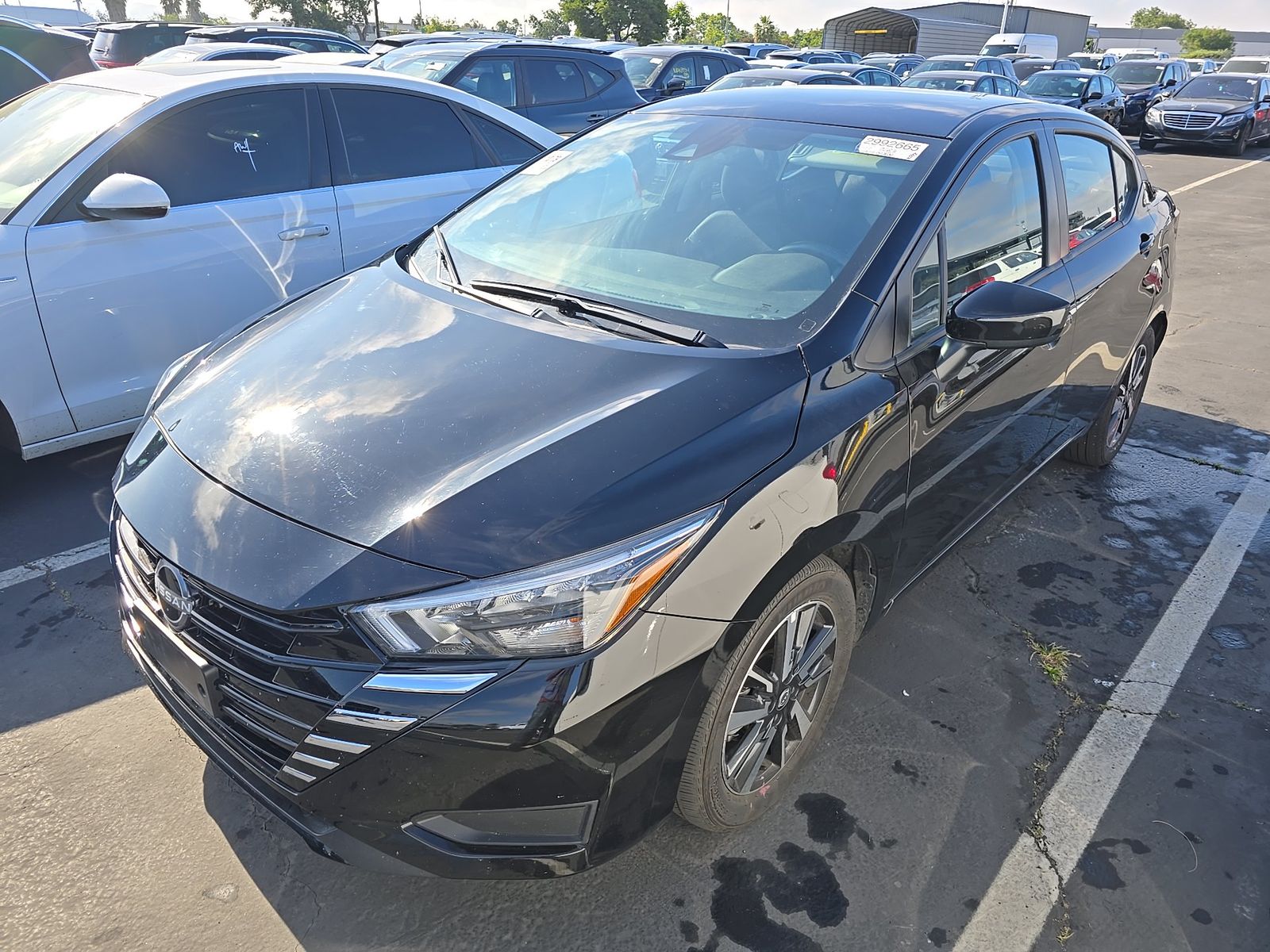 NISSAN VERSA - 1
