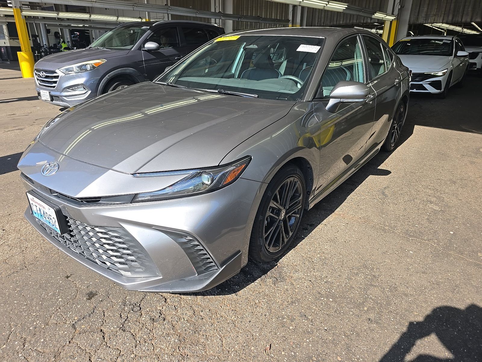 TOYOTA CAMRY - 1