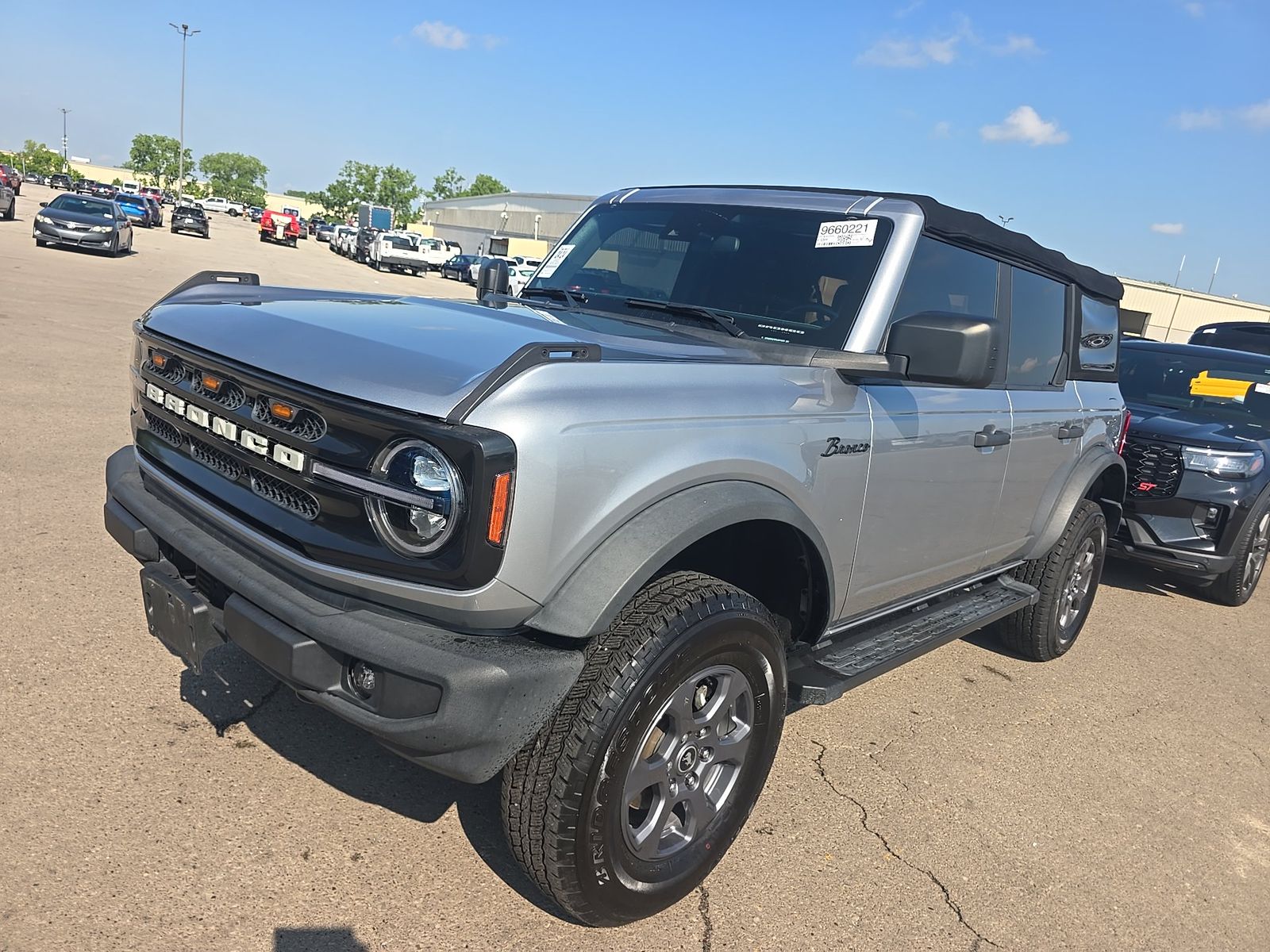 FORD BRONCO - 1