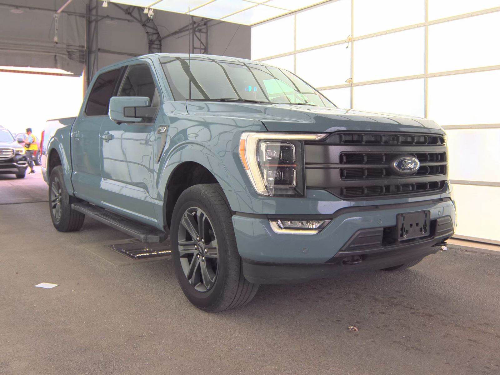 2023 Ford F-150 Lariat AWD