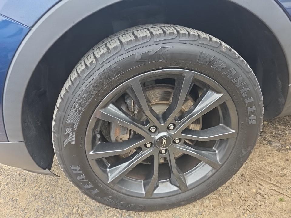FORD EXPLORER - 9