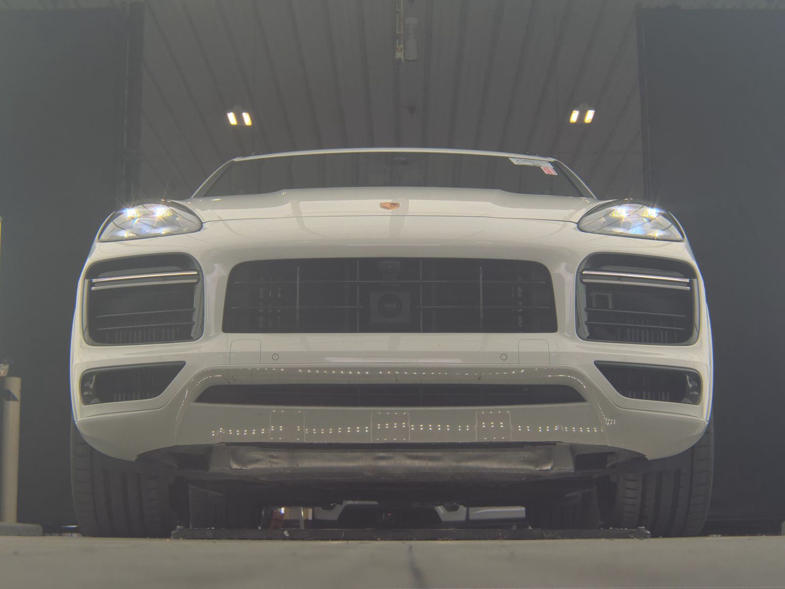 PORSCHE CAYENNE - 4