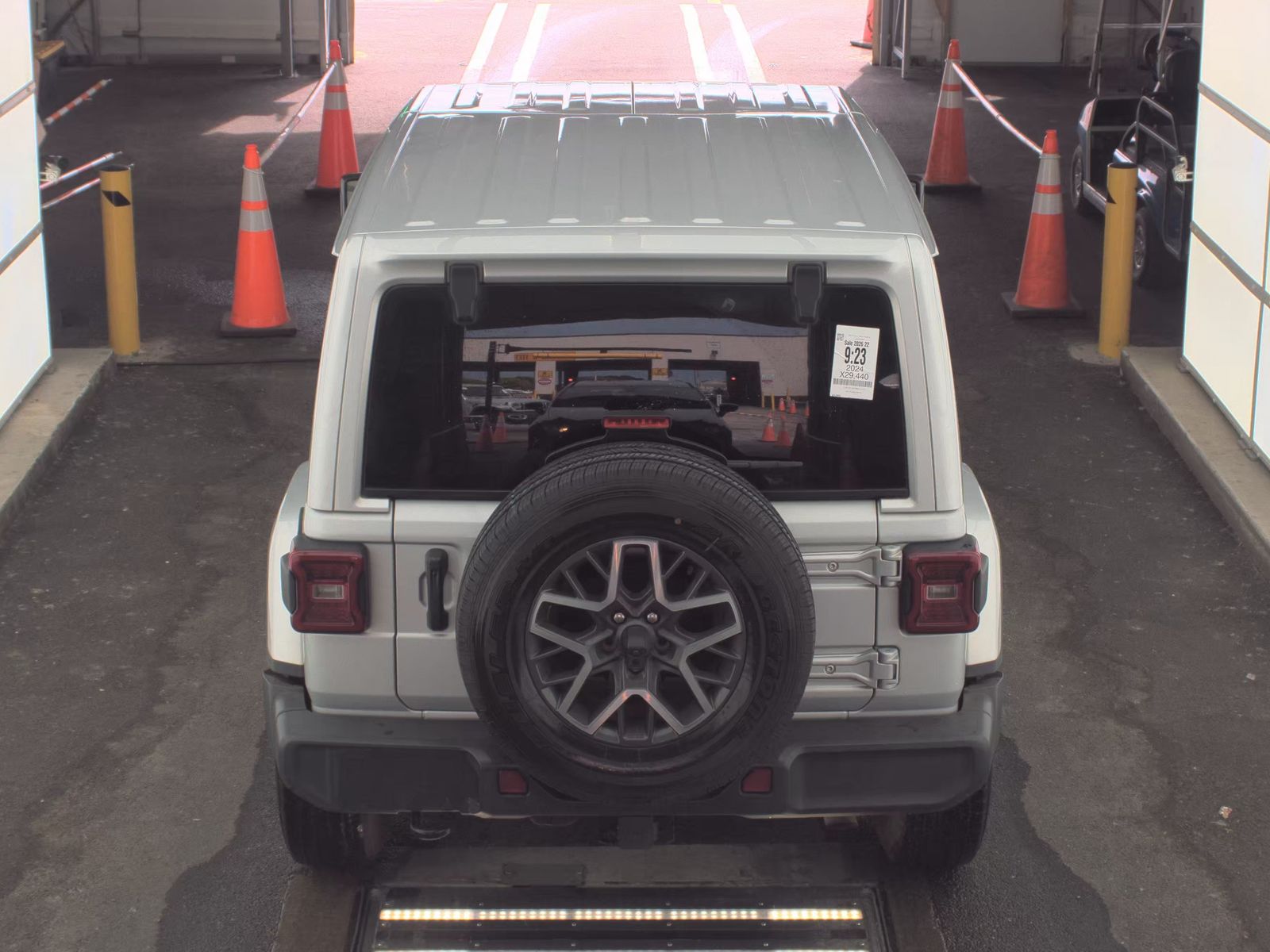 2024 Jeep Wrangler Sahara AWD
