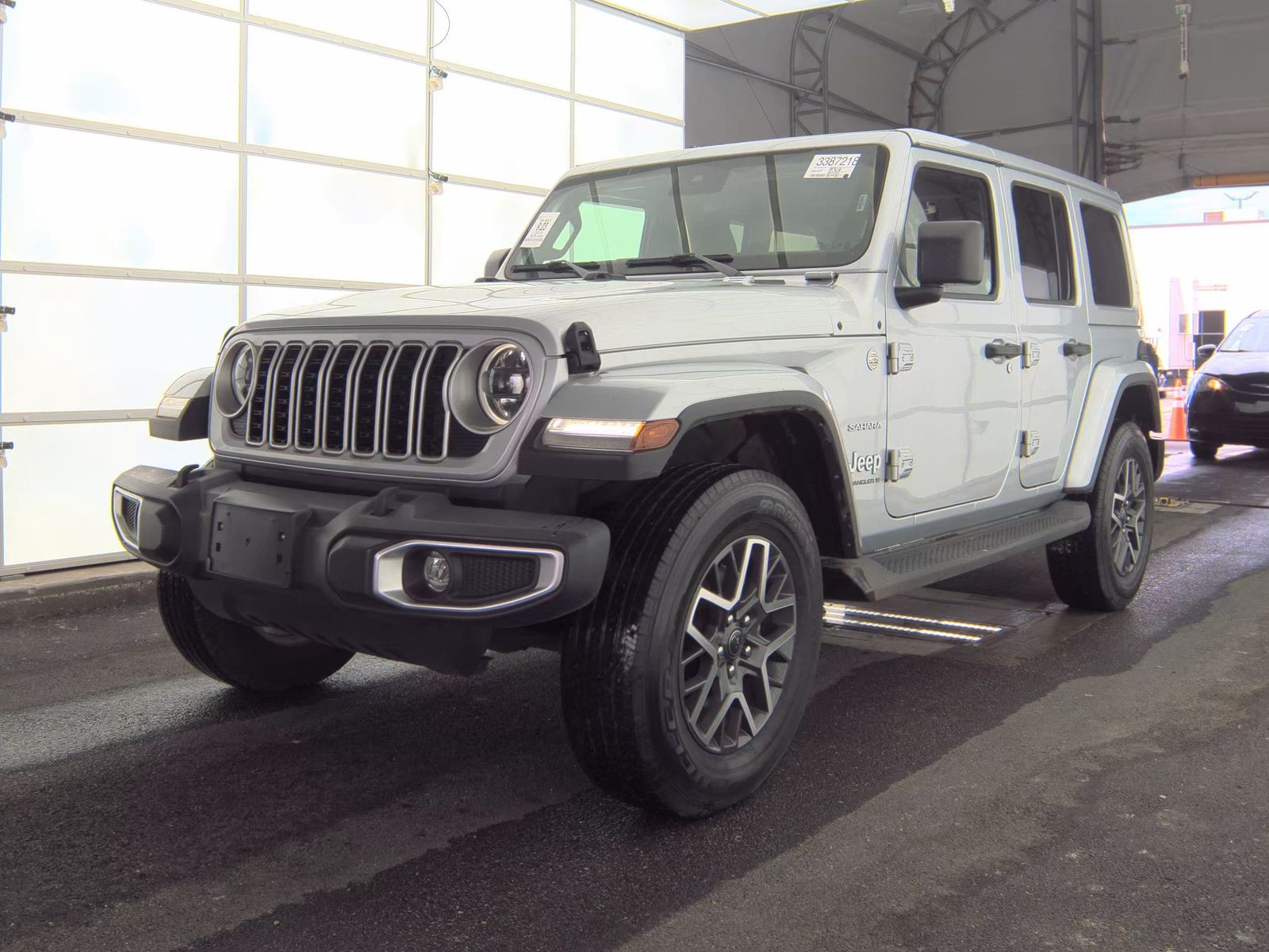 2024 Jeep Wrangler Sahara AWD