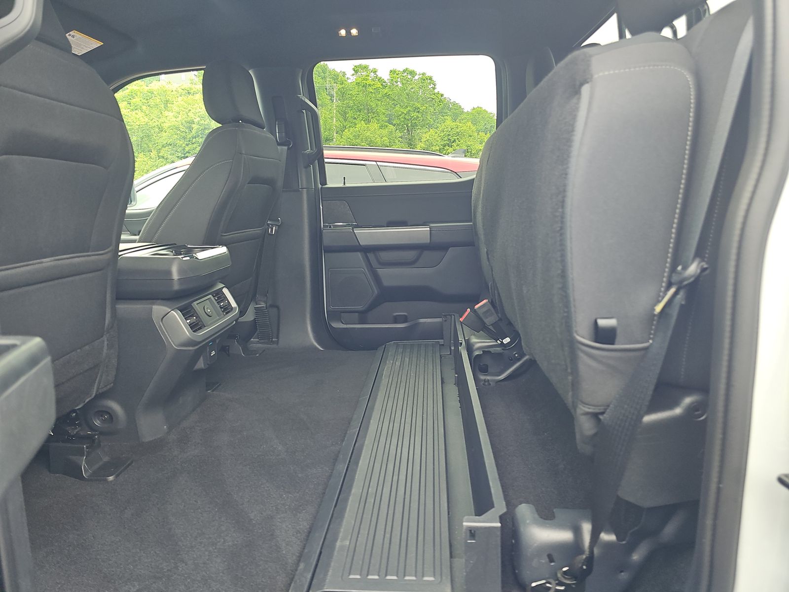 2025 Ford F-150 XLT AWD