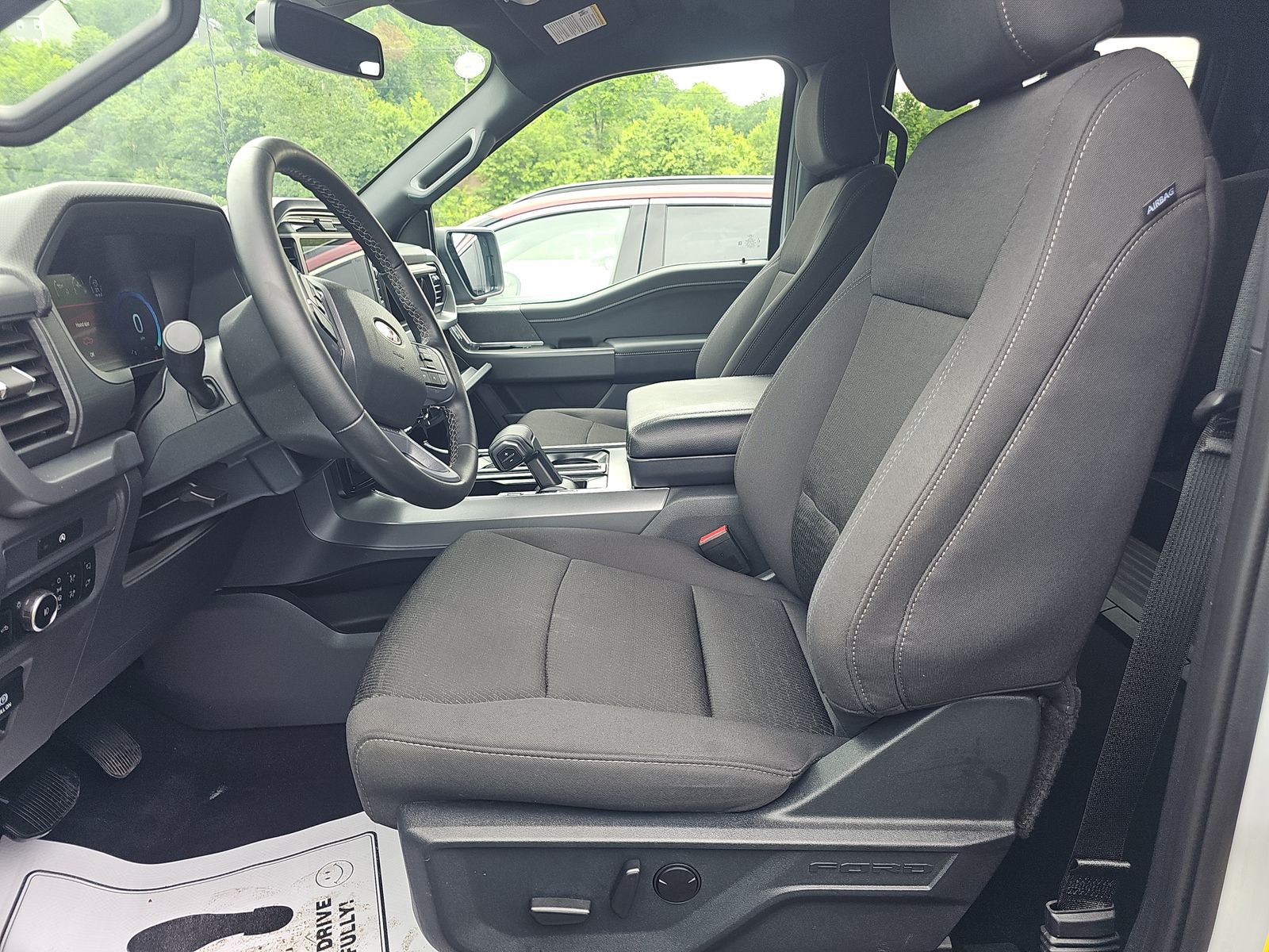 2025 Ford F-150 XLT AWD
