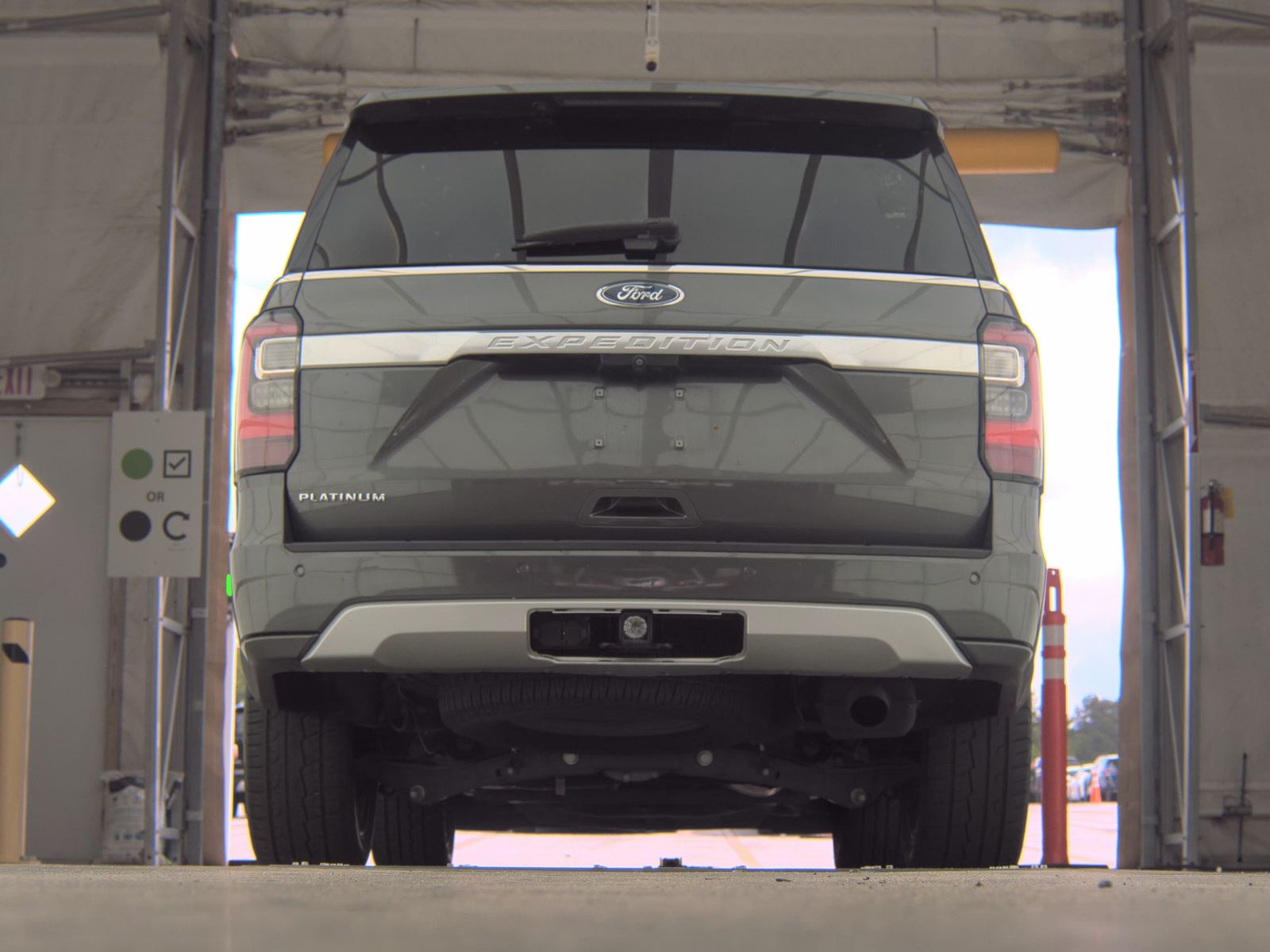 FORD EXPEDITION - 8
