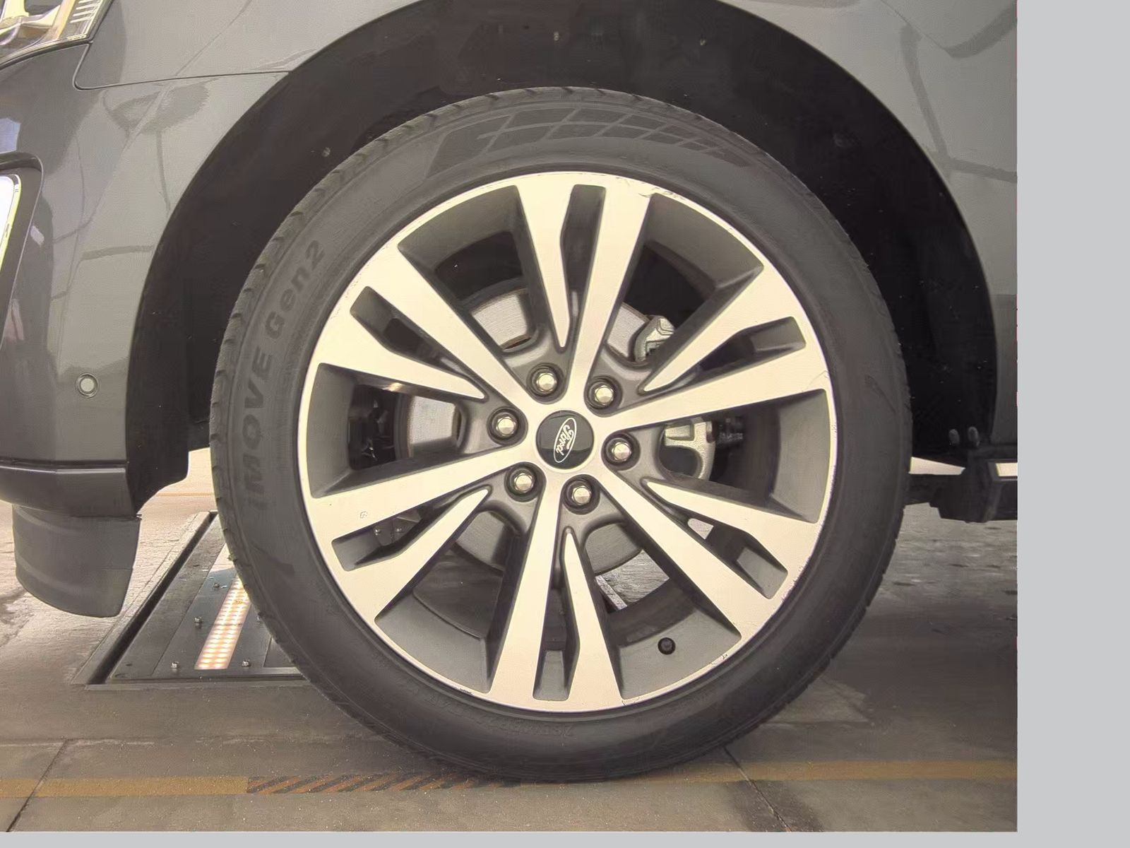 FORD EXPEDITION - 10