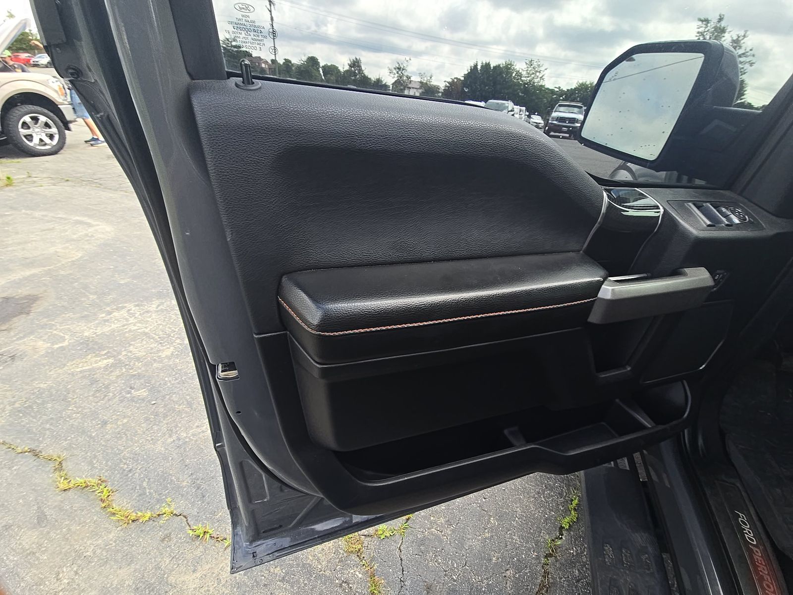FORD F-150 - 10