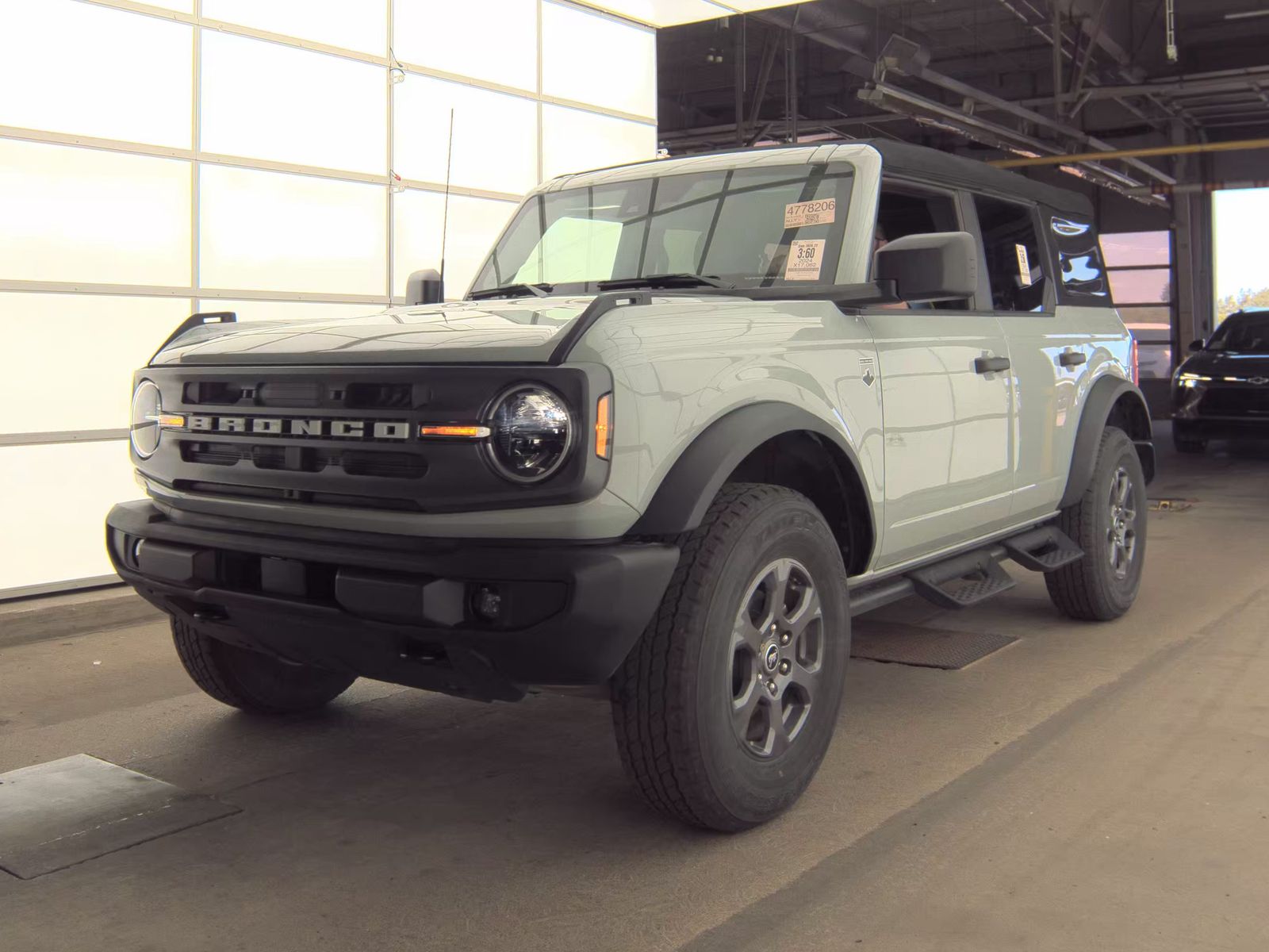 FORD BRONCO - 1